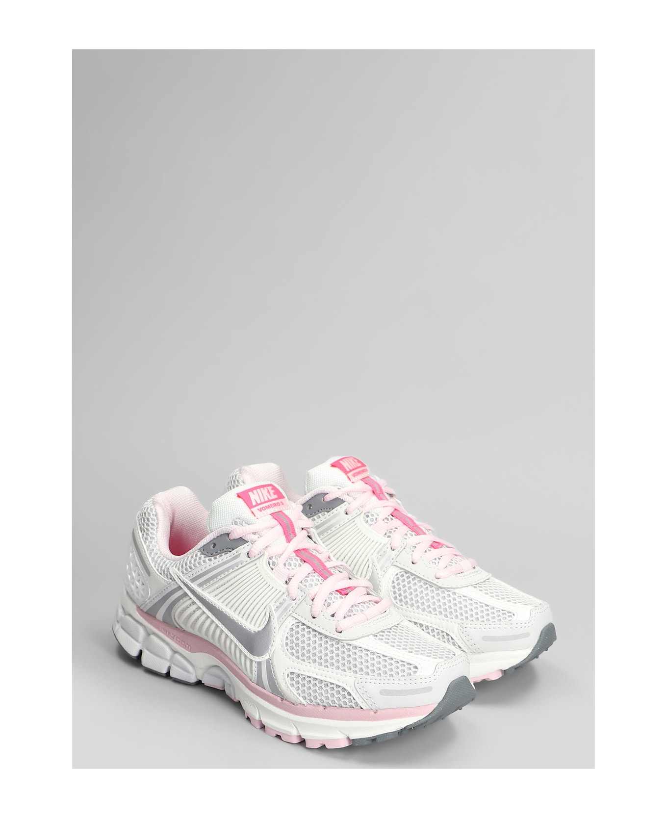 Nike Zoom Vomero 5 Sneakers In White Leather And Fabric - white