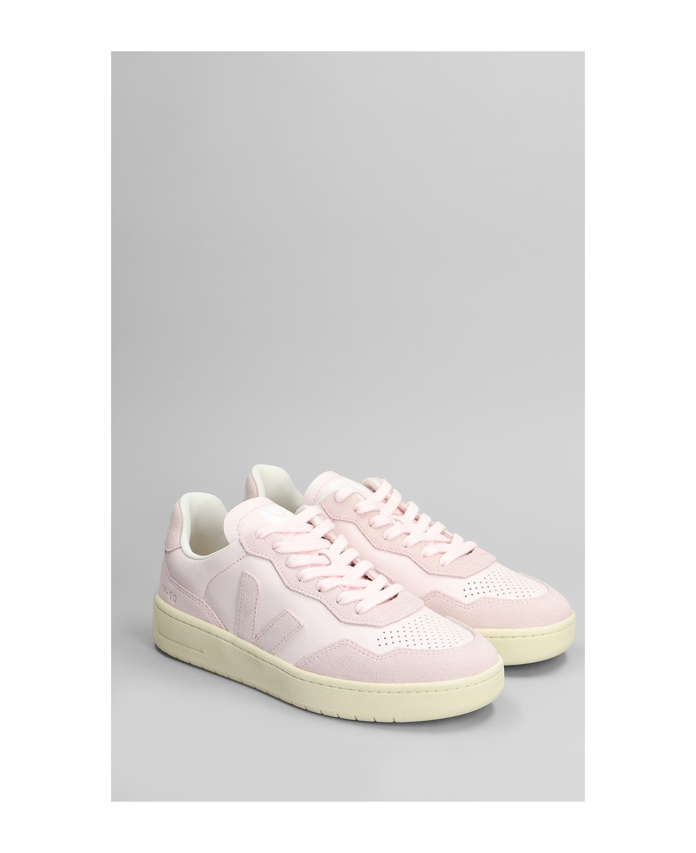 Veja V-90 O.t. Sneakers In Rose-pink Suede And Leather - rose-pink