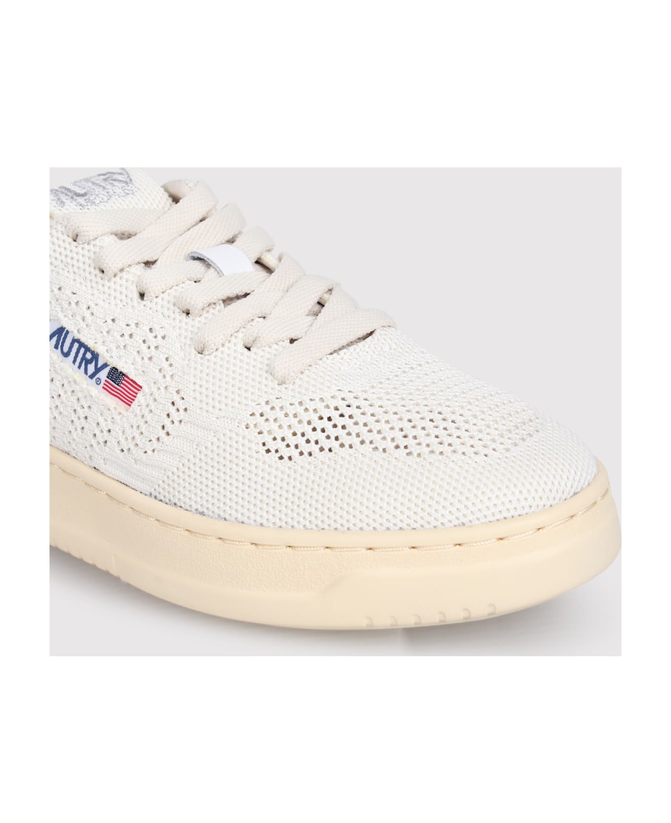 Autry Medalist Easeknit Low Sneakers In Fabric