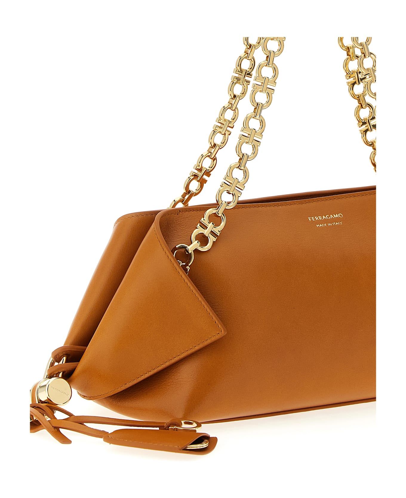 Ferragamo 
ferragamo (s)
 Shoulder Bag - Orange