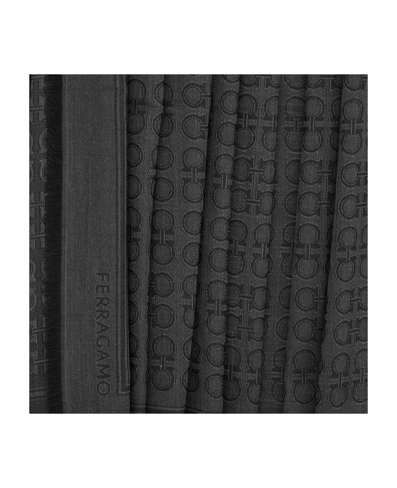 Ferragamo Wool And Silk Foulard - Grey