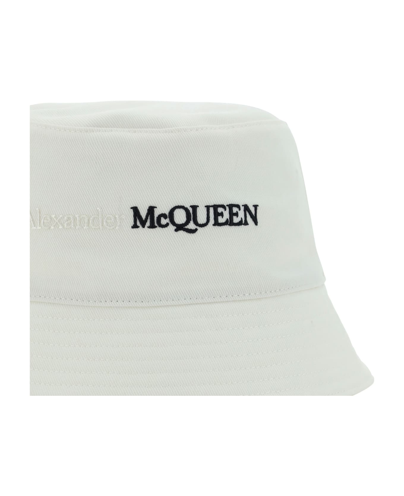 Alexander McQueen Logo Bucket Hat - White/black