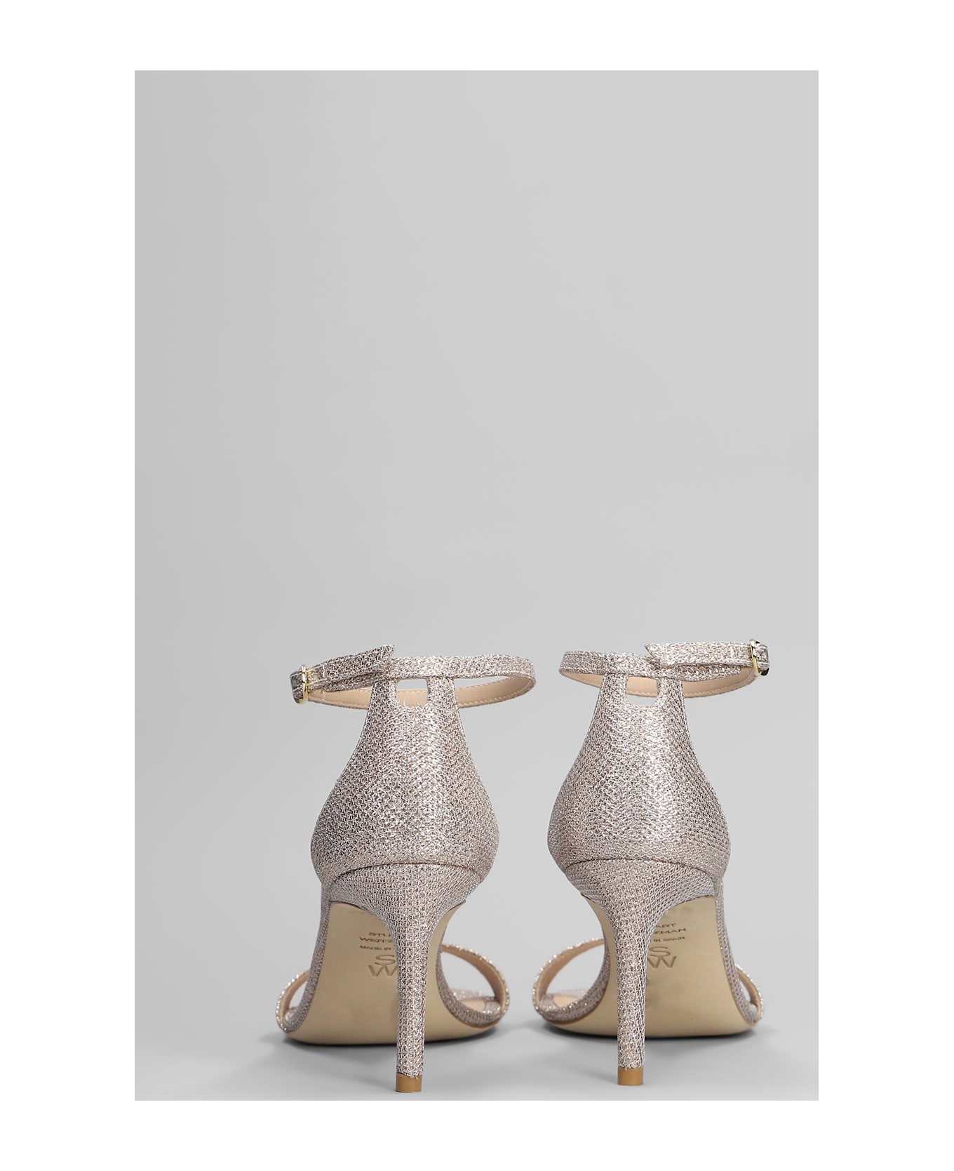 Stuart Weitzman Nudist Ii Sandals In Gold Leather - gold