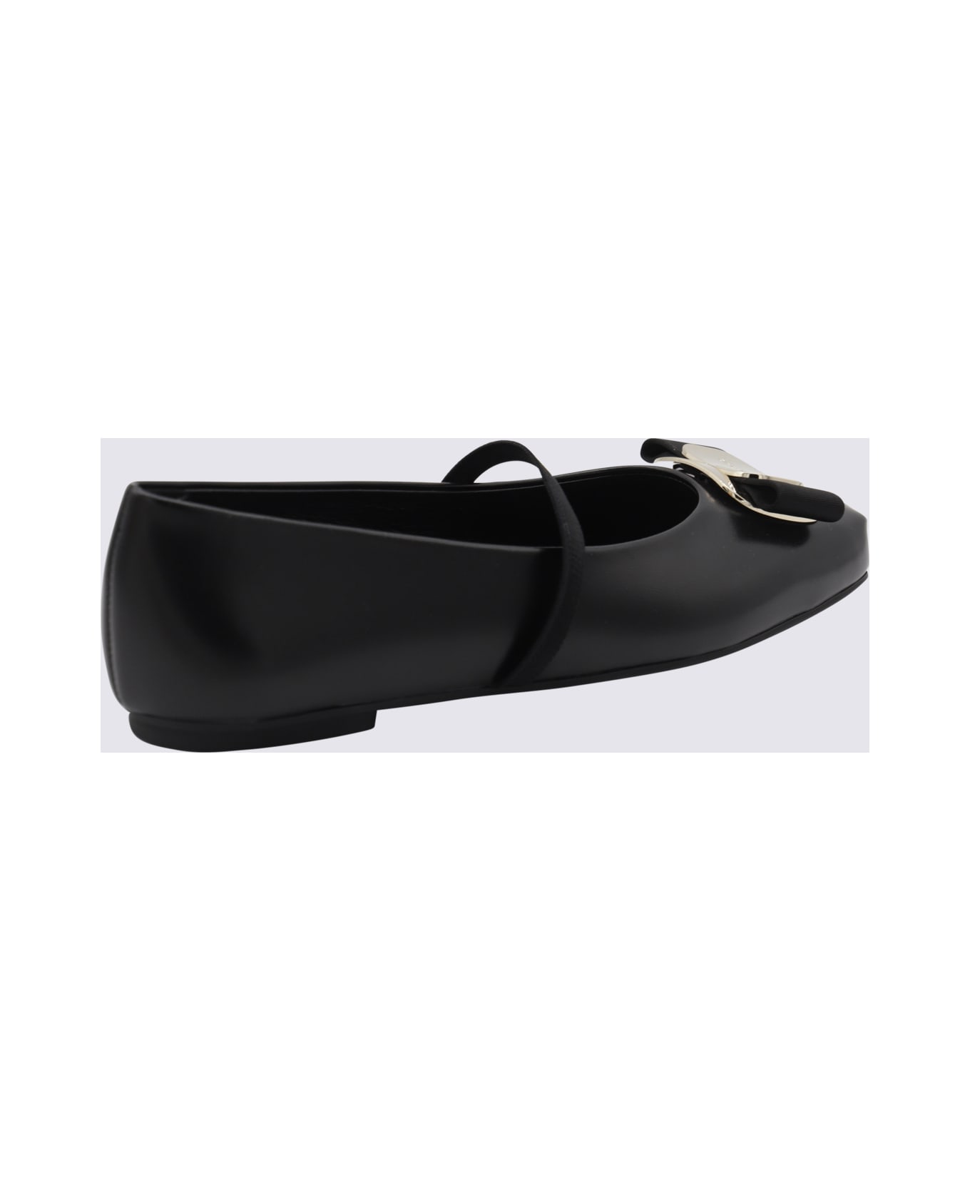Ferragamo Black Leather Flats - Black