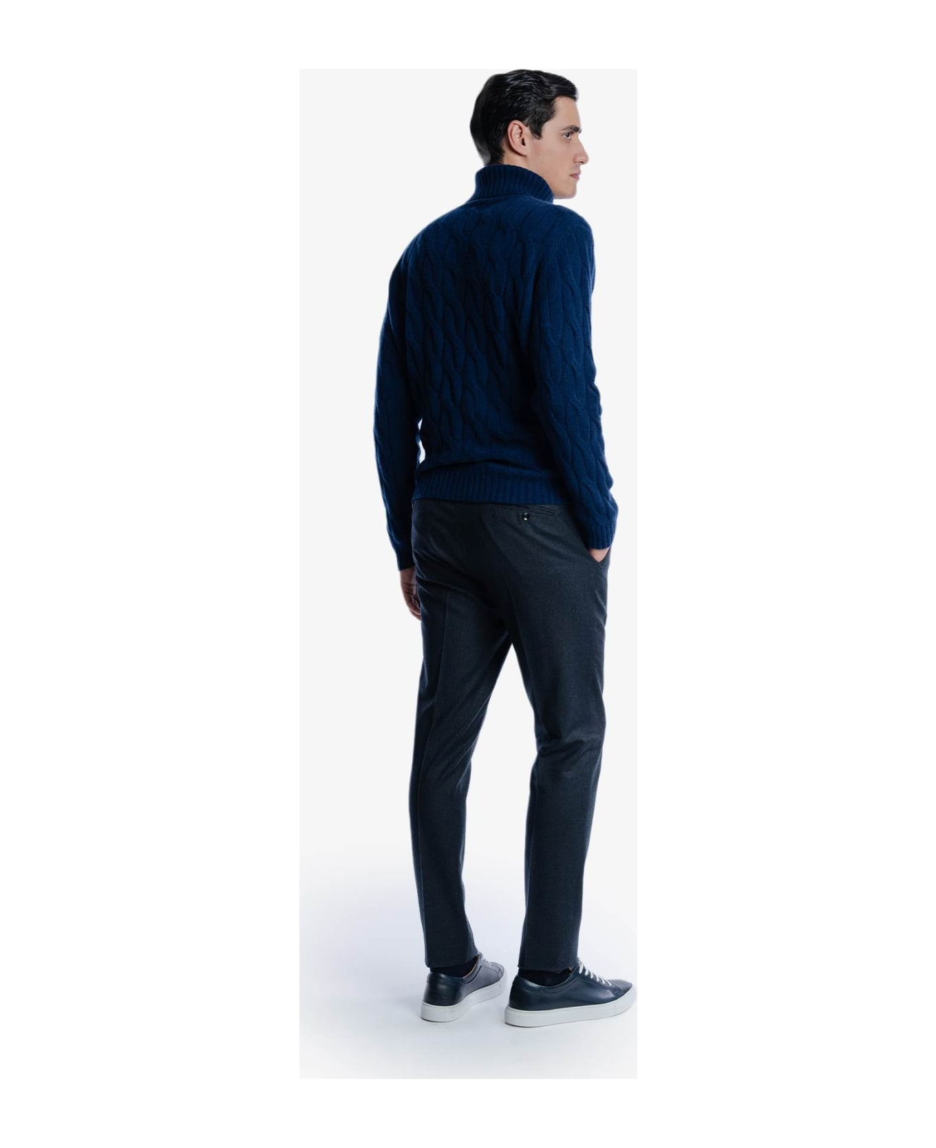 Larusmiani Turtleneck Sweater 'col Du Pillon' Sweater - Blue