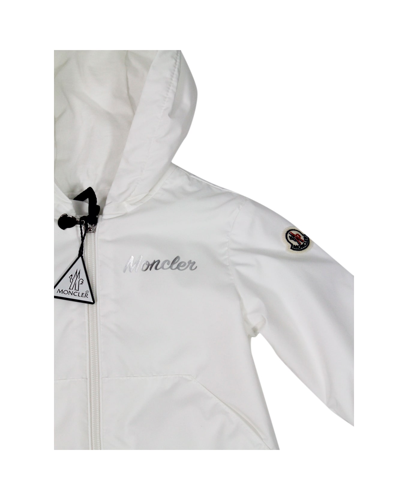 Moncler Evanthe Baby Windproof Jacket With Hood And Zip Closure And Silver Logo Writing On The Chest. - White コート＆ジャケット