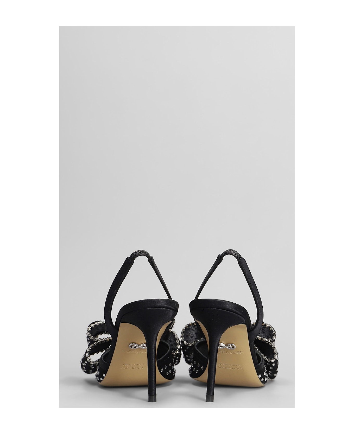 Mach 
Mach Pumps In Black Fabric - black