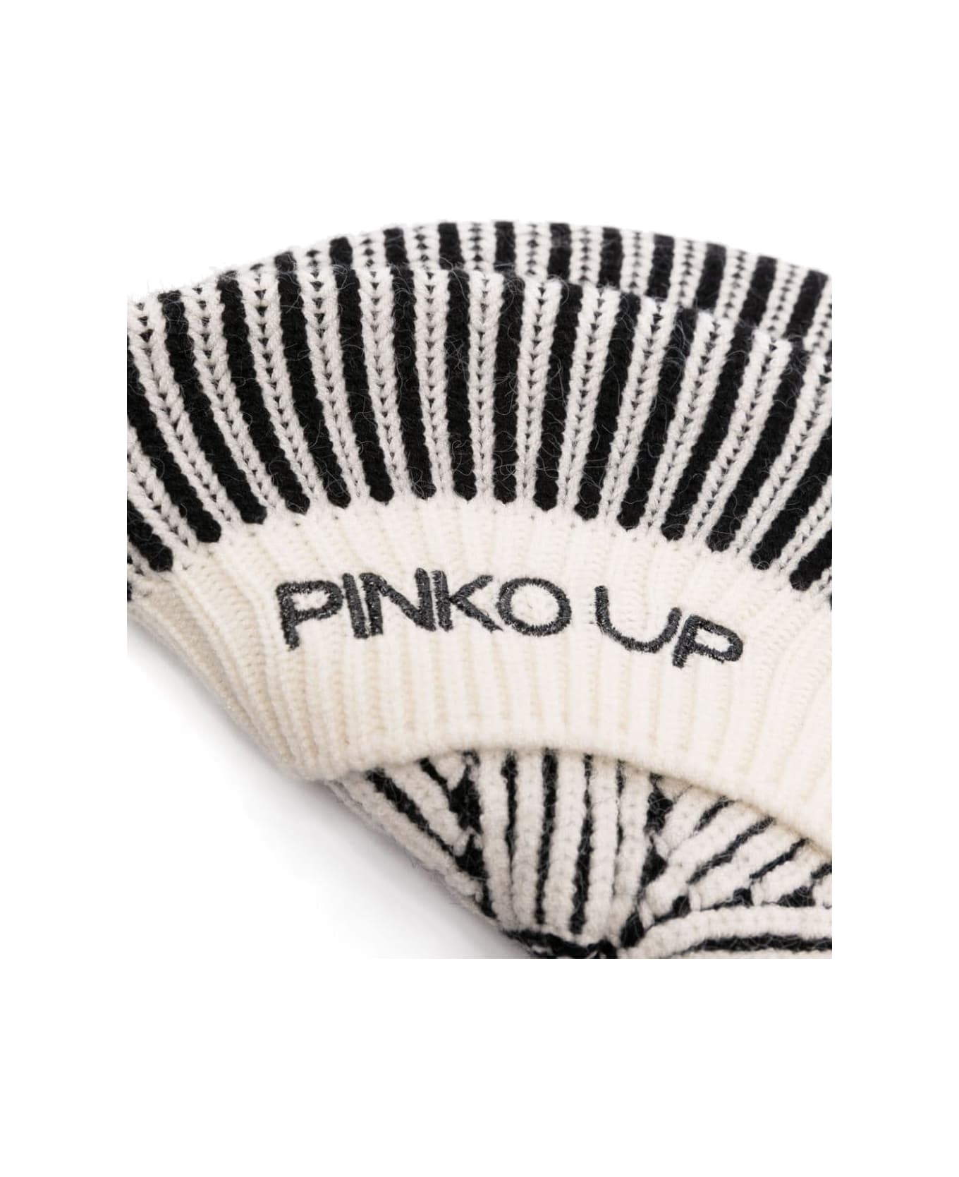 Pinko Knitted Hat - White アクセサリー＆ギフト