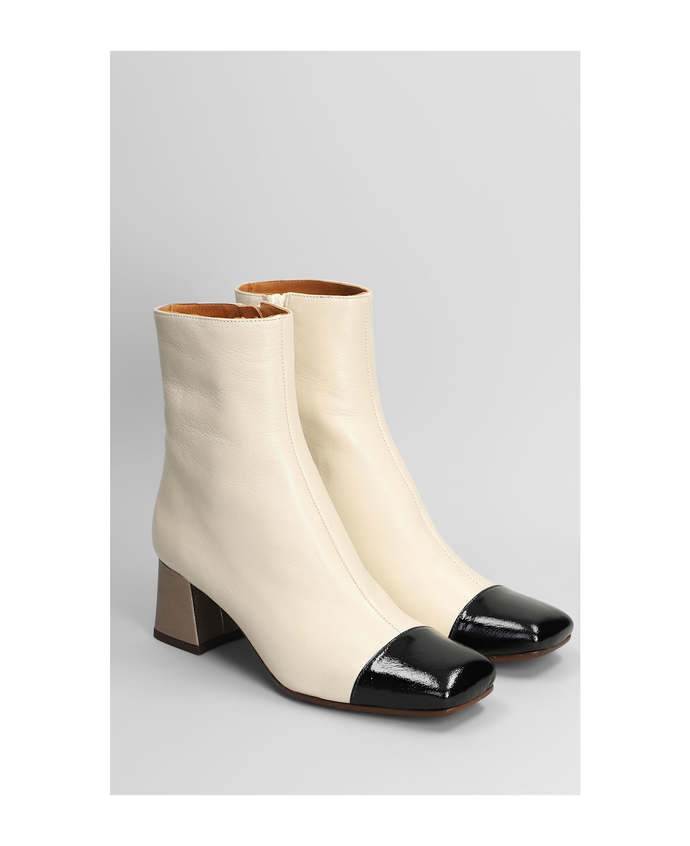 Chie Mihara Volkiria High Heels Ankle Boots In White Leather - white