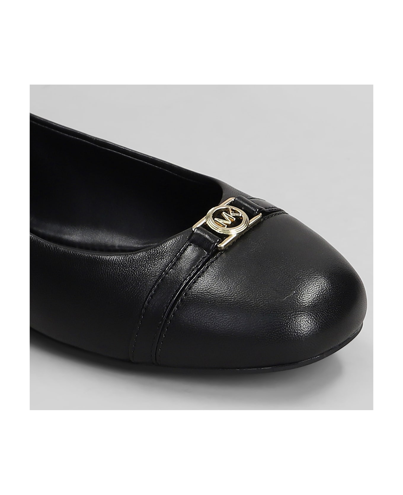 Michael Kors Mandy Flex Ballet Flats In Black Leather - black