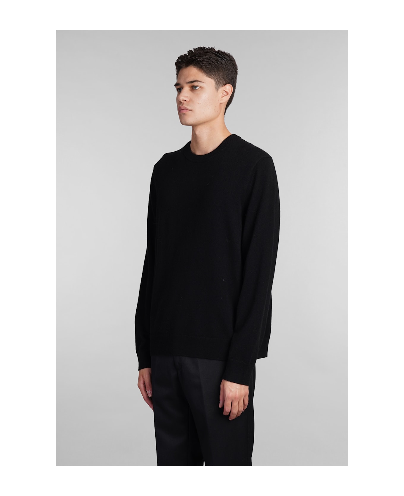 Theory Knitwear In Black Cashmere - black