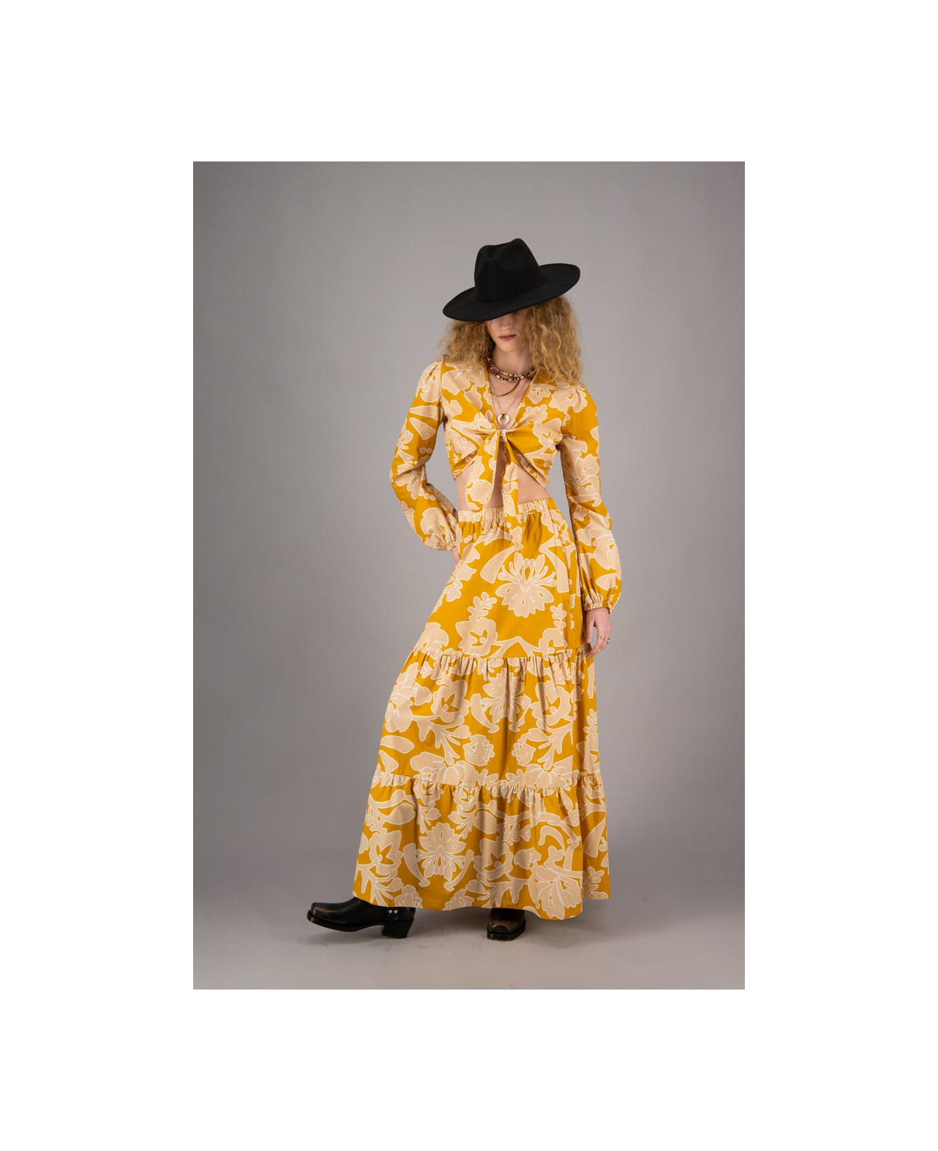 Amotea Susie In Flowered Ochre Cotton - Ochre