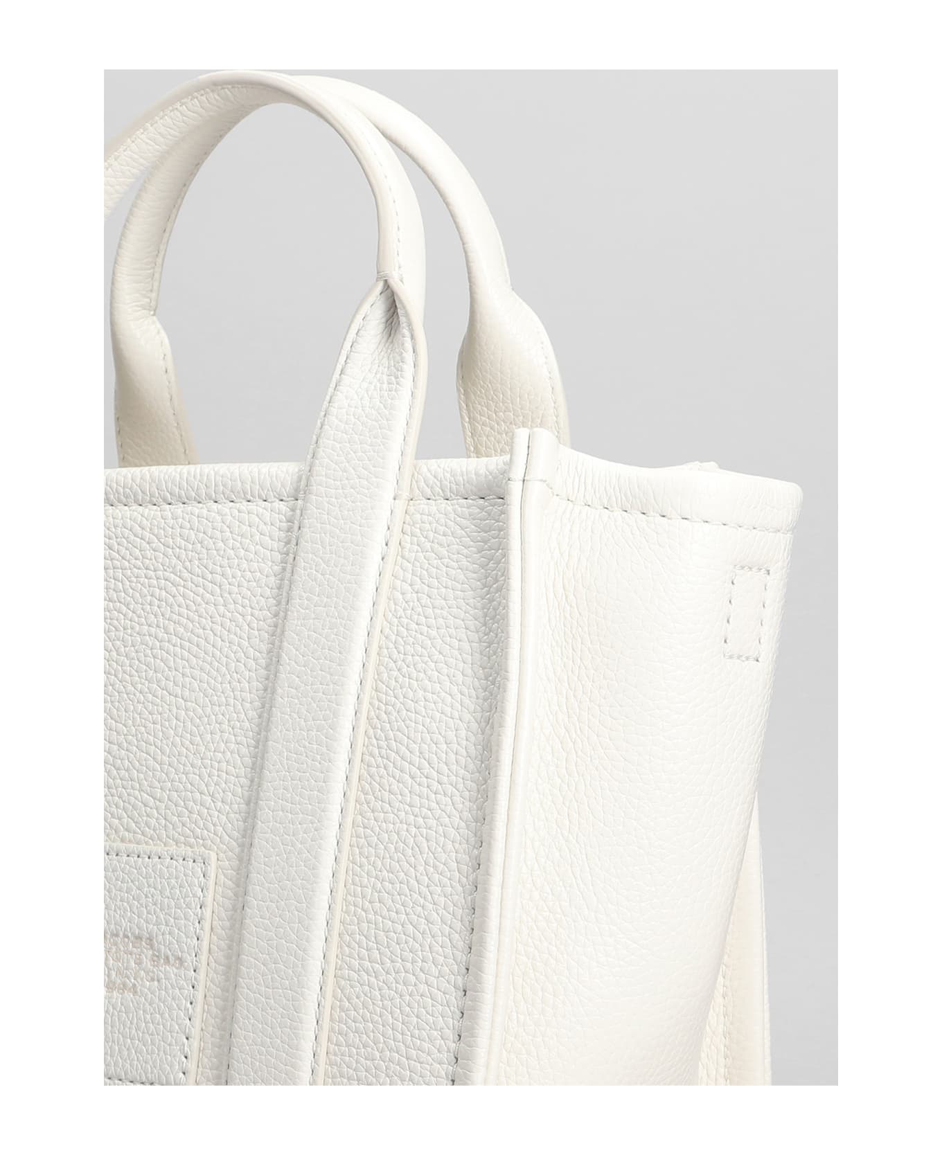 【関税込み】The Mini Tote - Marc Jacobs - Leather - White Marc Jacobs The Leather Mini Tote Bag (White) – Luxxe