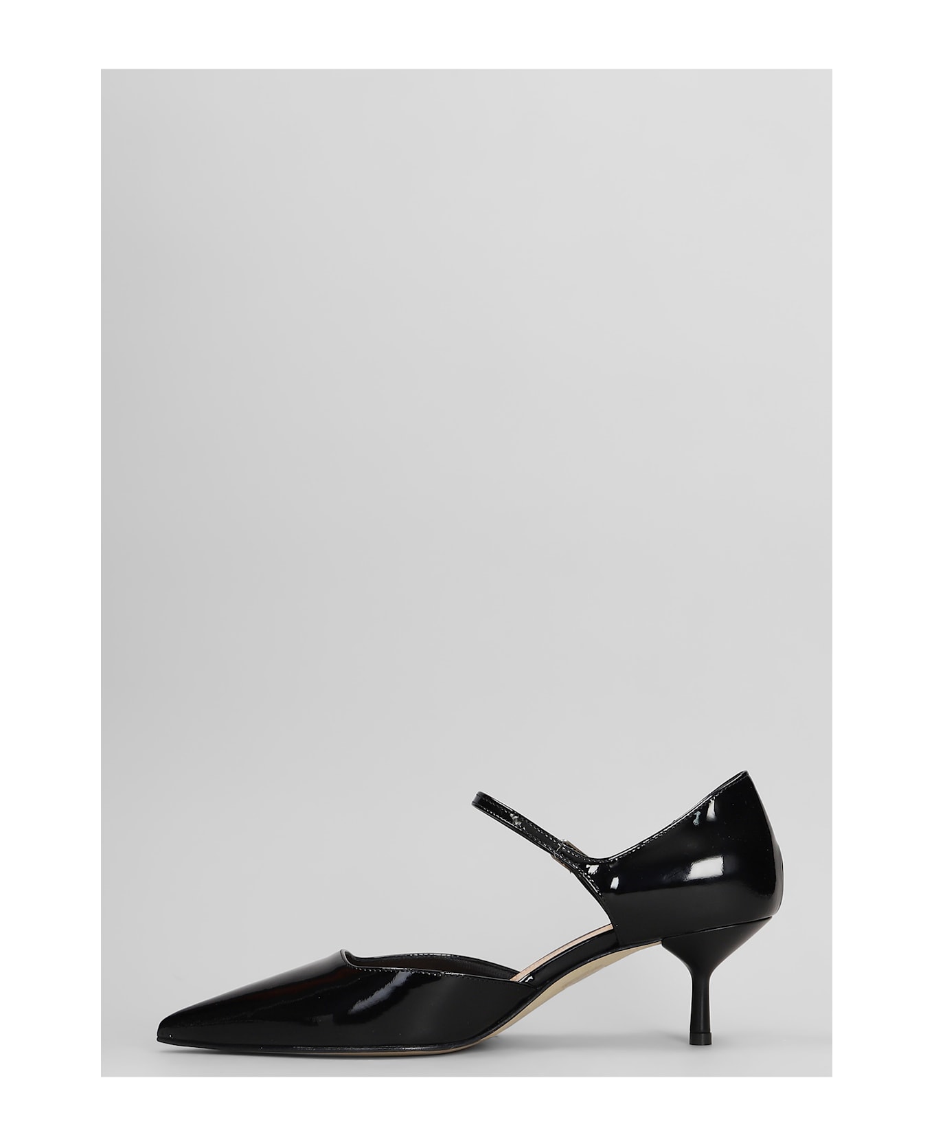 The Seller Pumps In Black Patent Leather - black
