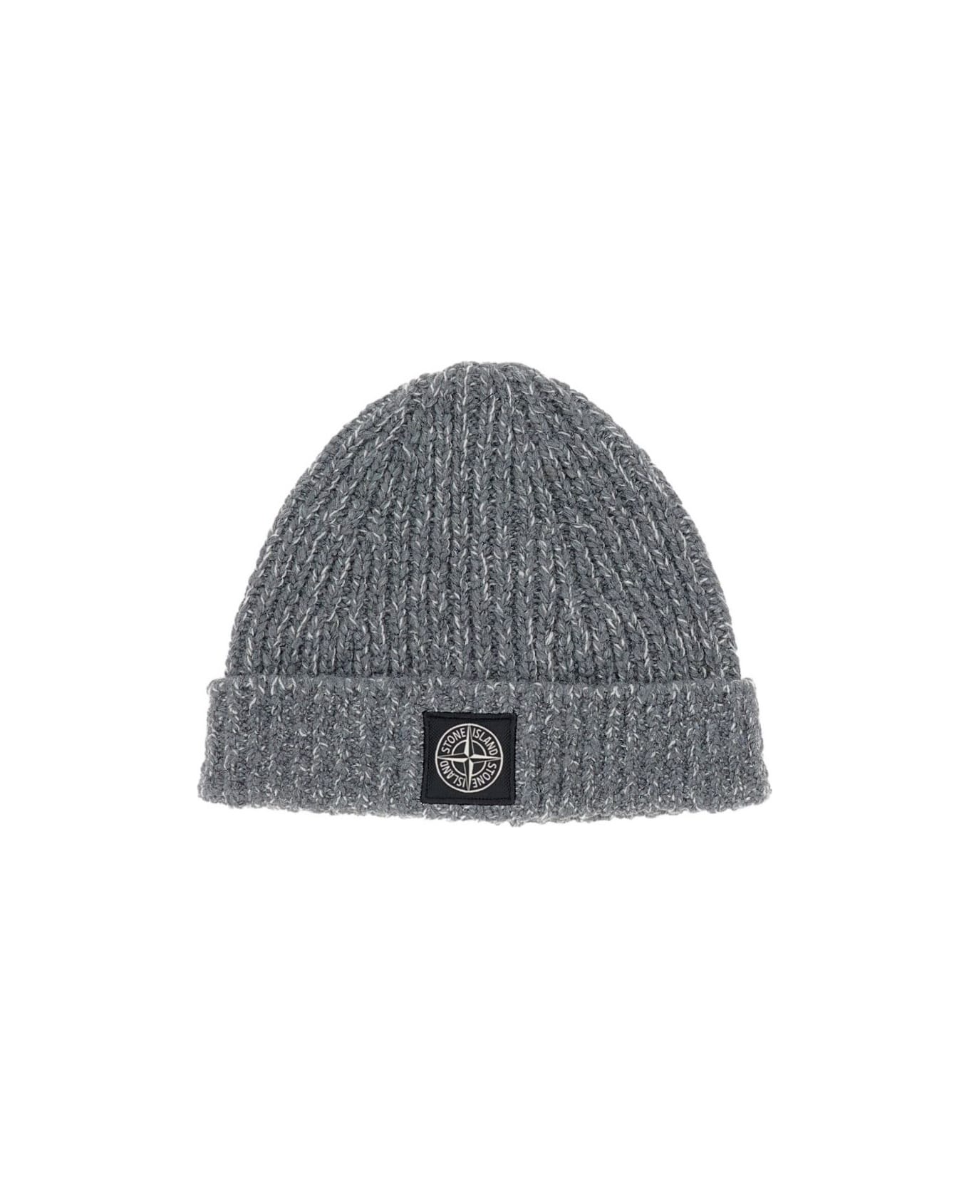 Stone Island Ribbed Beanie With Patch - Grey