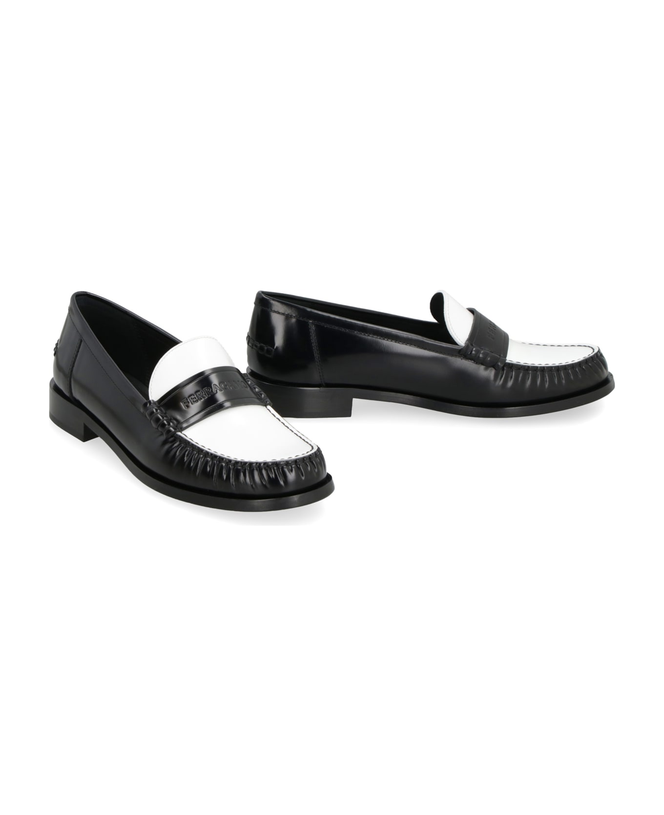 Ferragamo Leather Loafers - black フラットシューズ