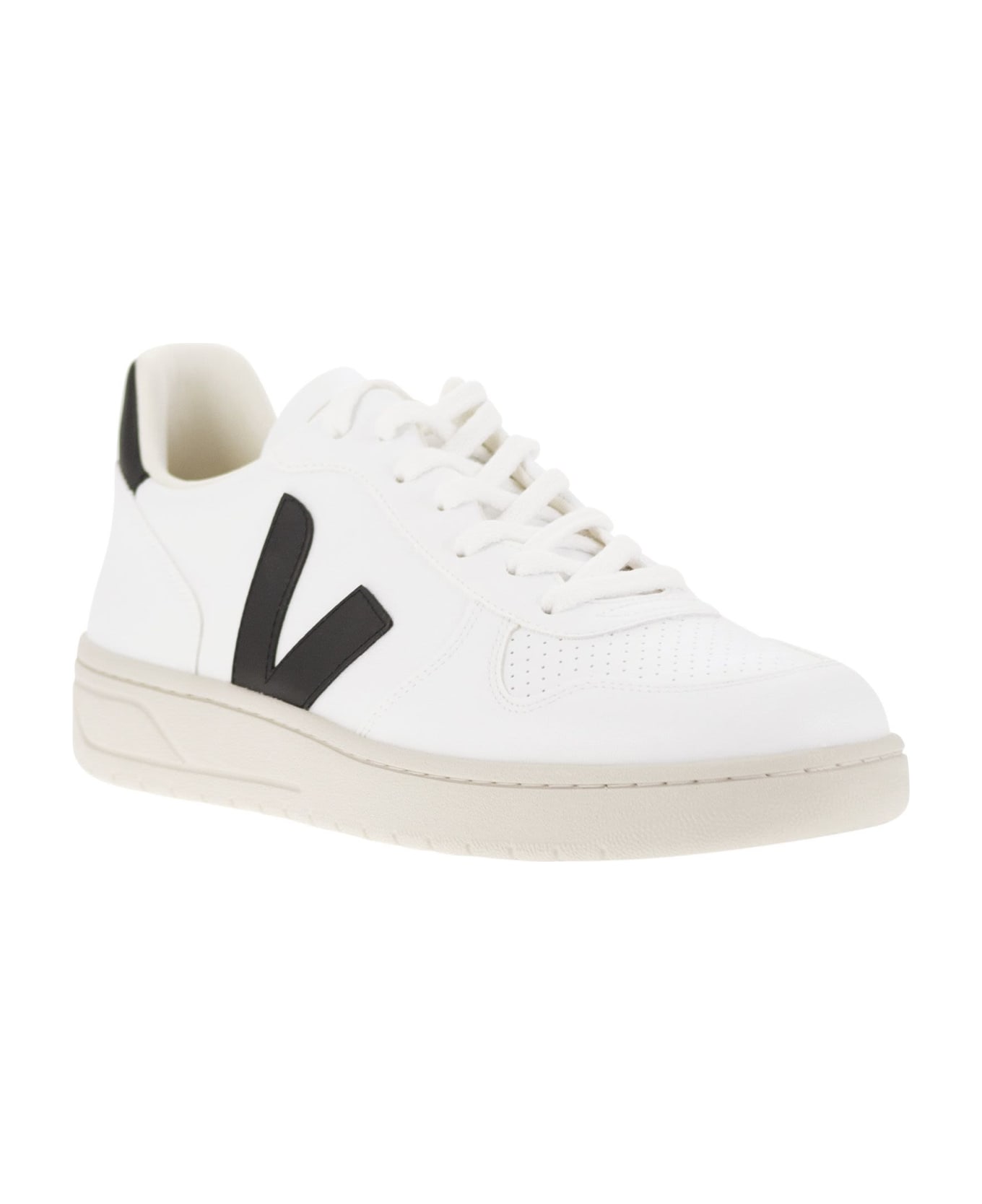 Veja Leather Trainers With Logo - White/black