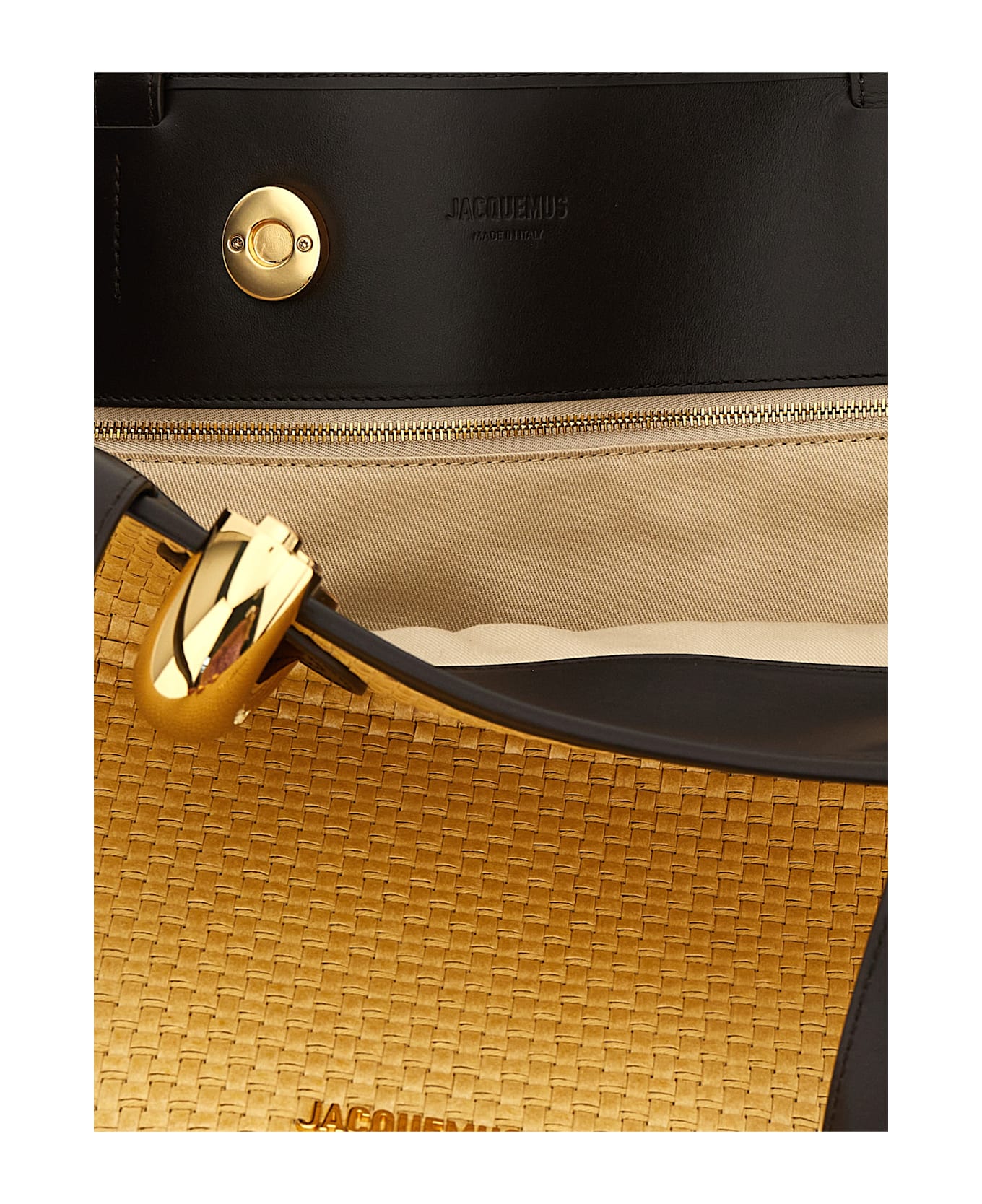 Jacquemus 
le Bambola
 Shoulder Bag - Beige