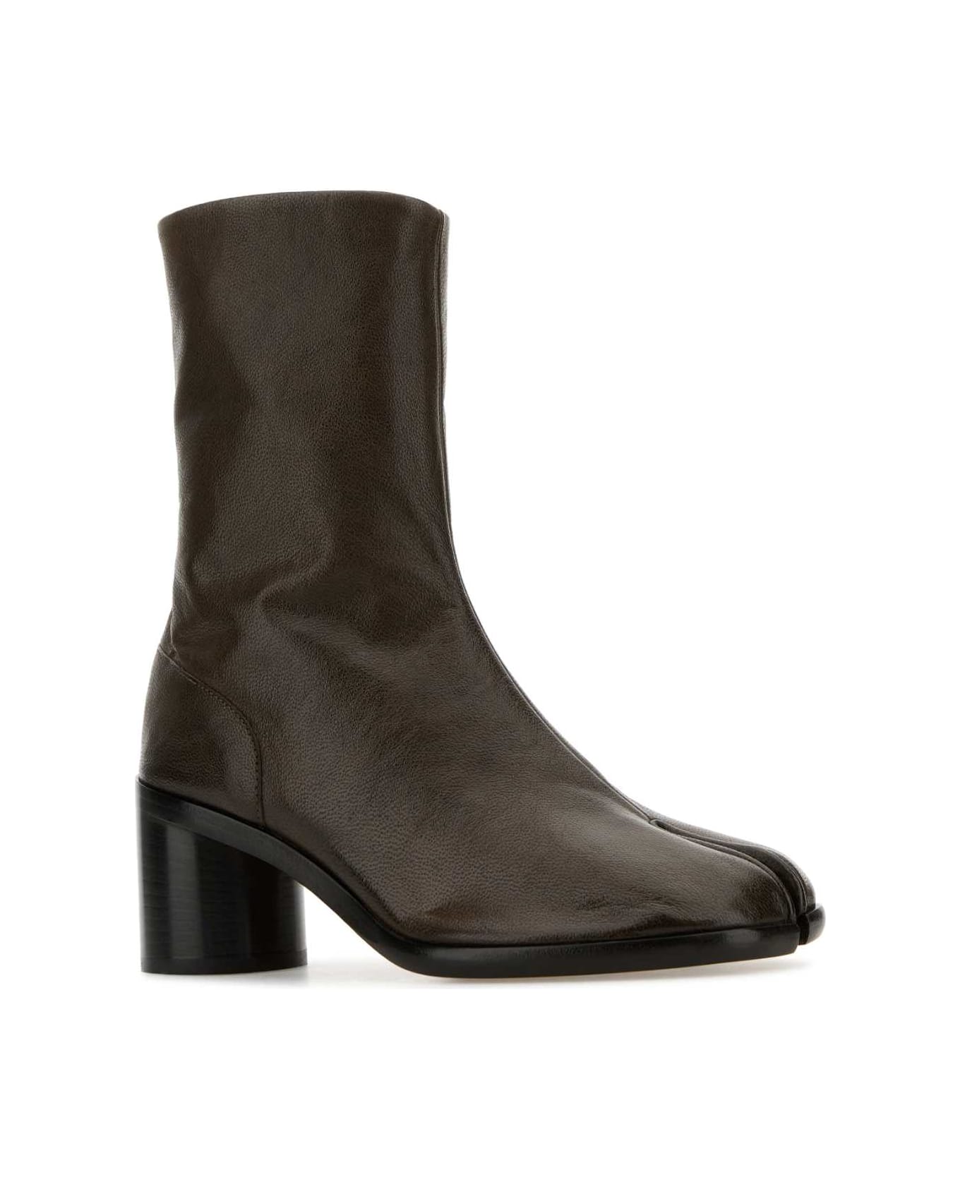 Maison Margiela Mud Leather Tabi Boots - Bark