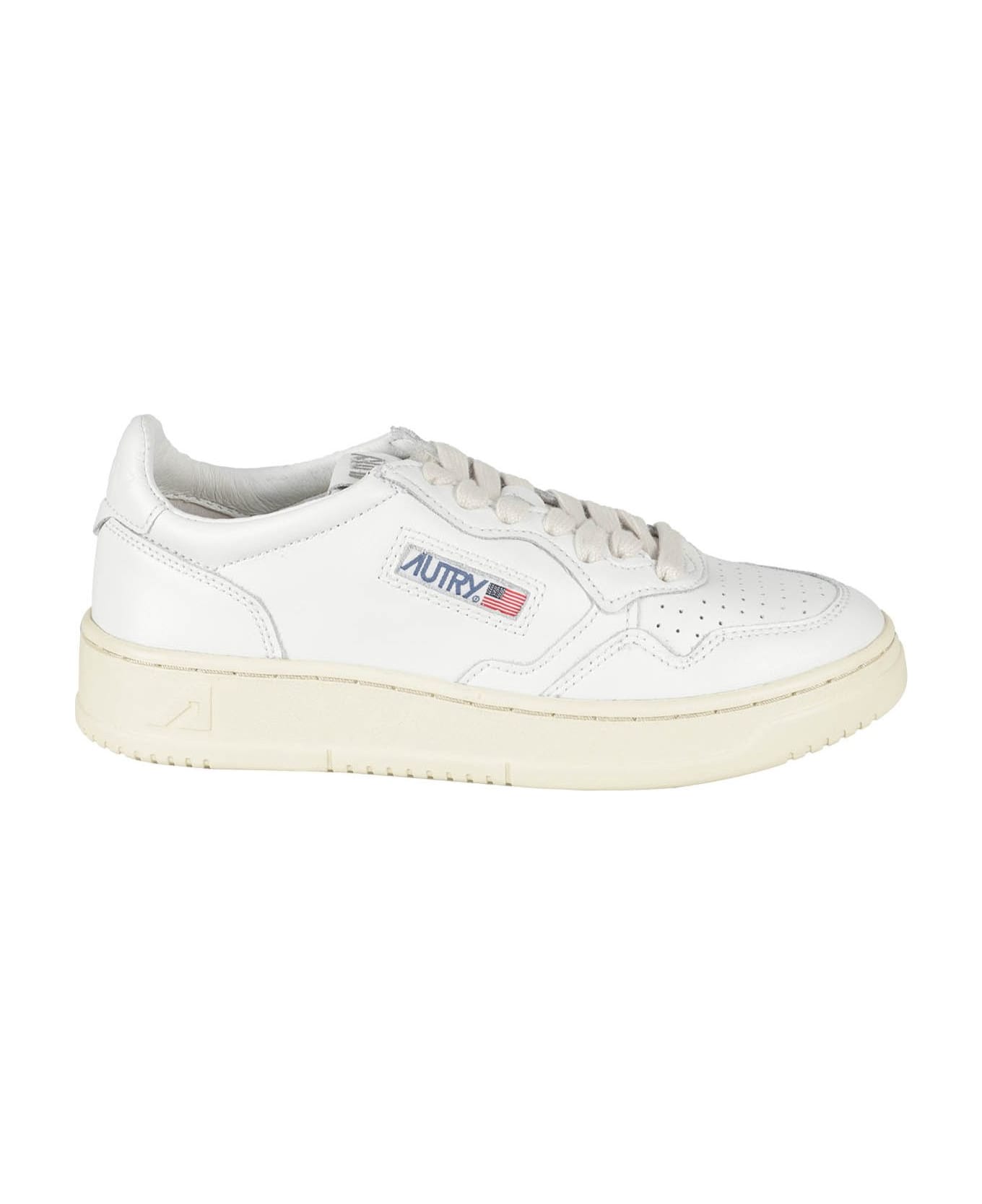Autry Medalist Low Wom - Wht Wht スニーカー