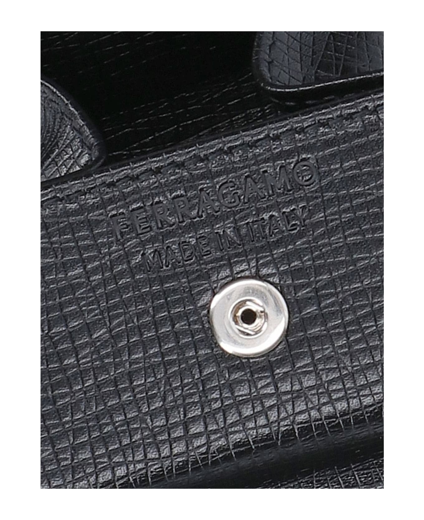 Ferragamo Logo Purse - Black   財布