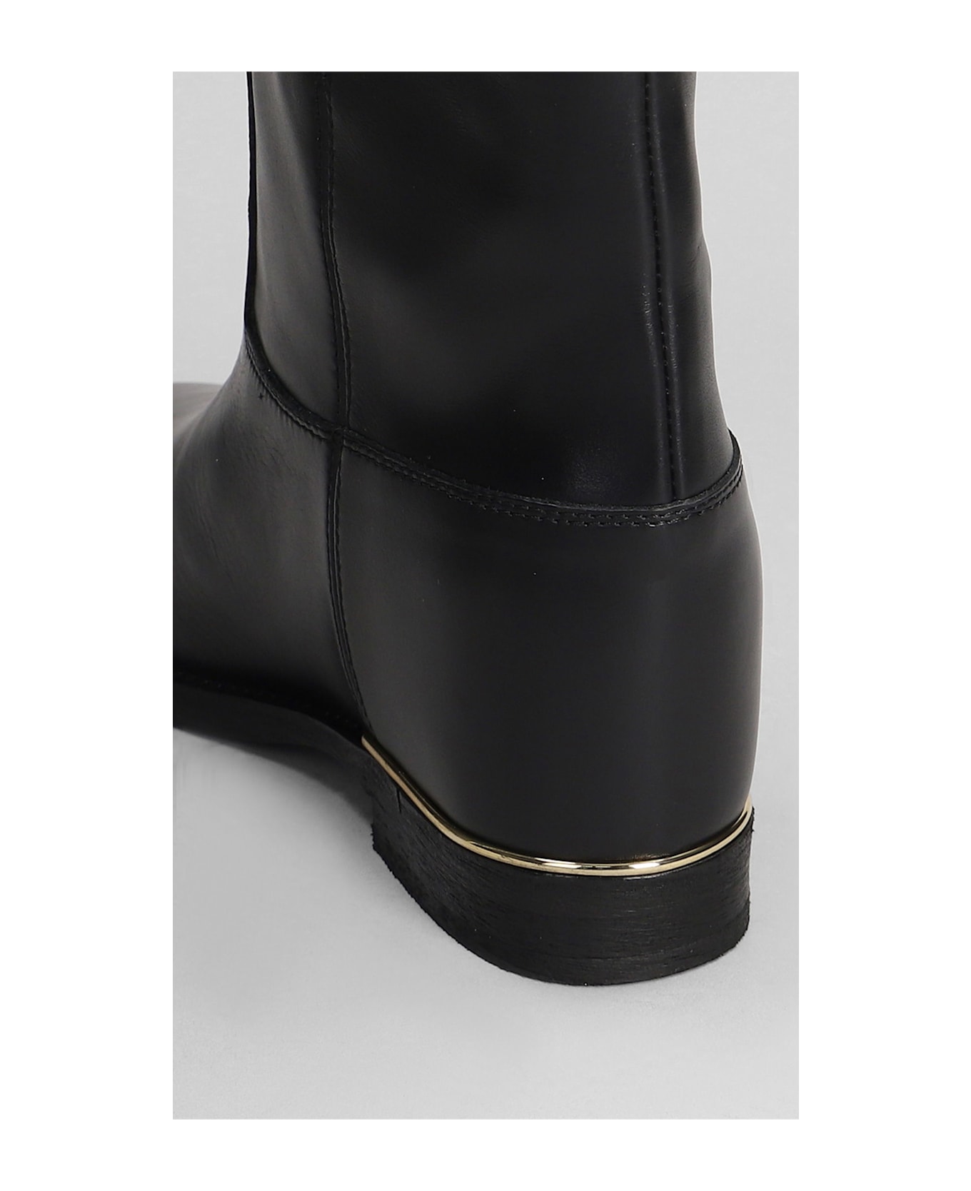 Via Roma 15 Ankle Boots Inside Wedge In Black Leather - black