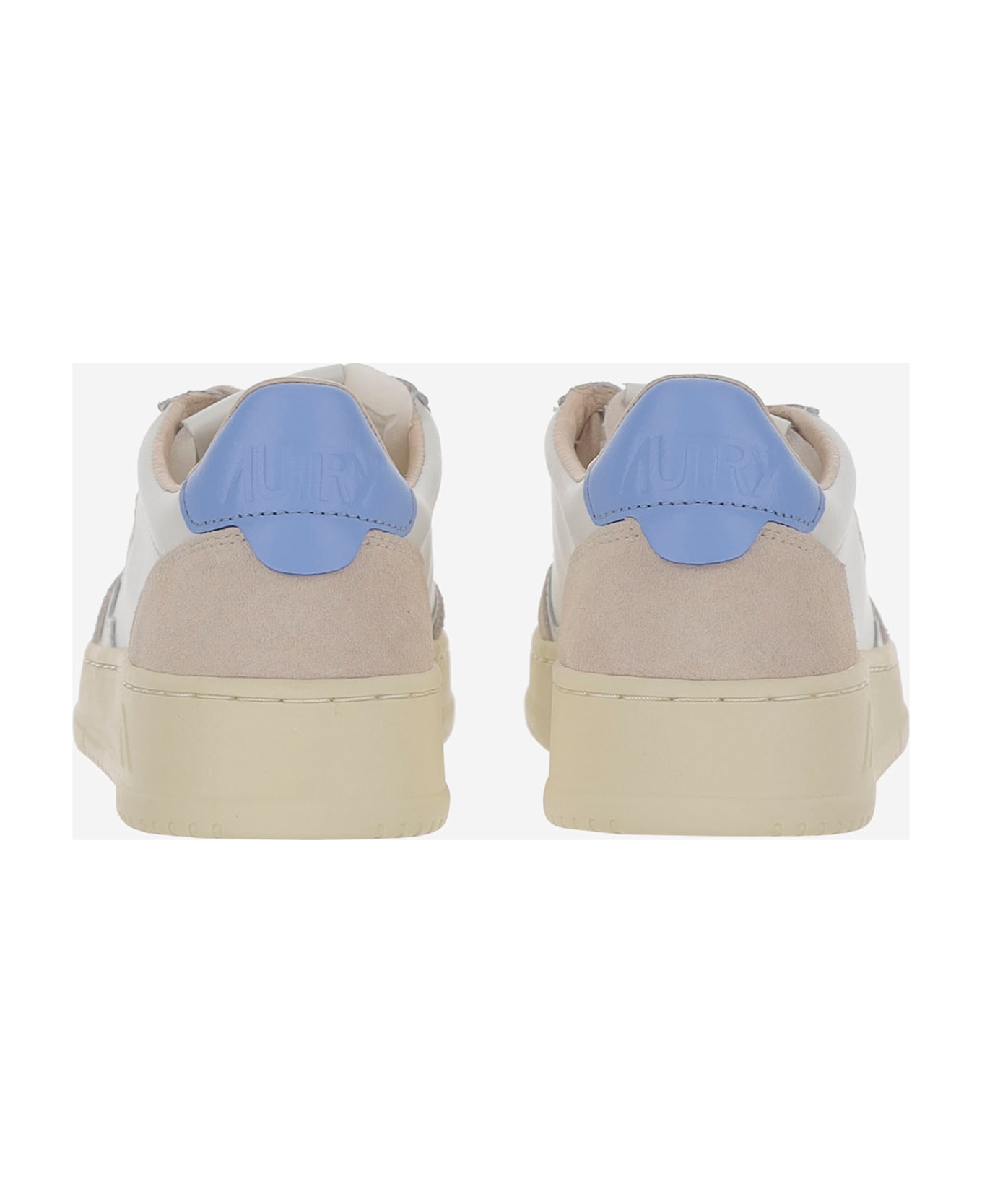 Autry Low Medalist Leather Sneakers - Light Blue