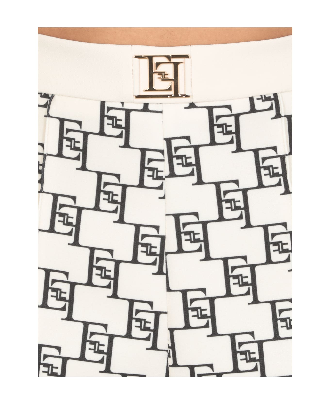 Elisabetta Franchi Logoed Crepe Shorts With Gold Plate - Ivory