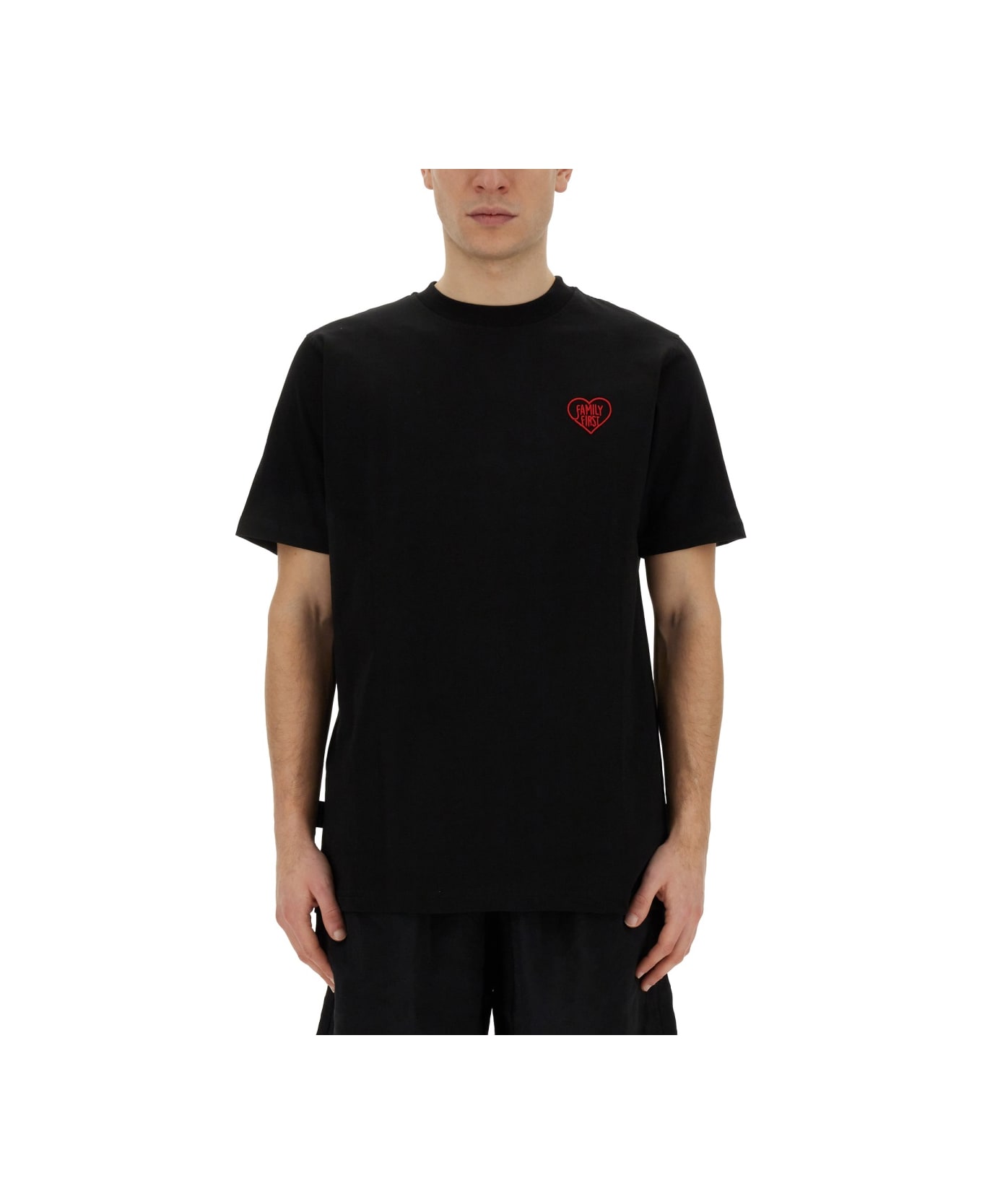 Family First Milano T-shirt With Heart Embroidery - BLACK