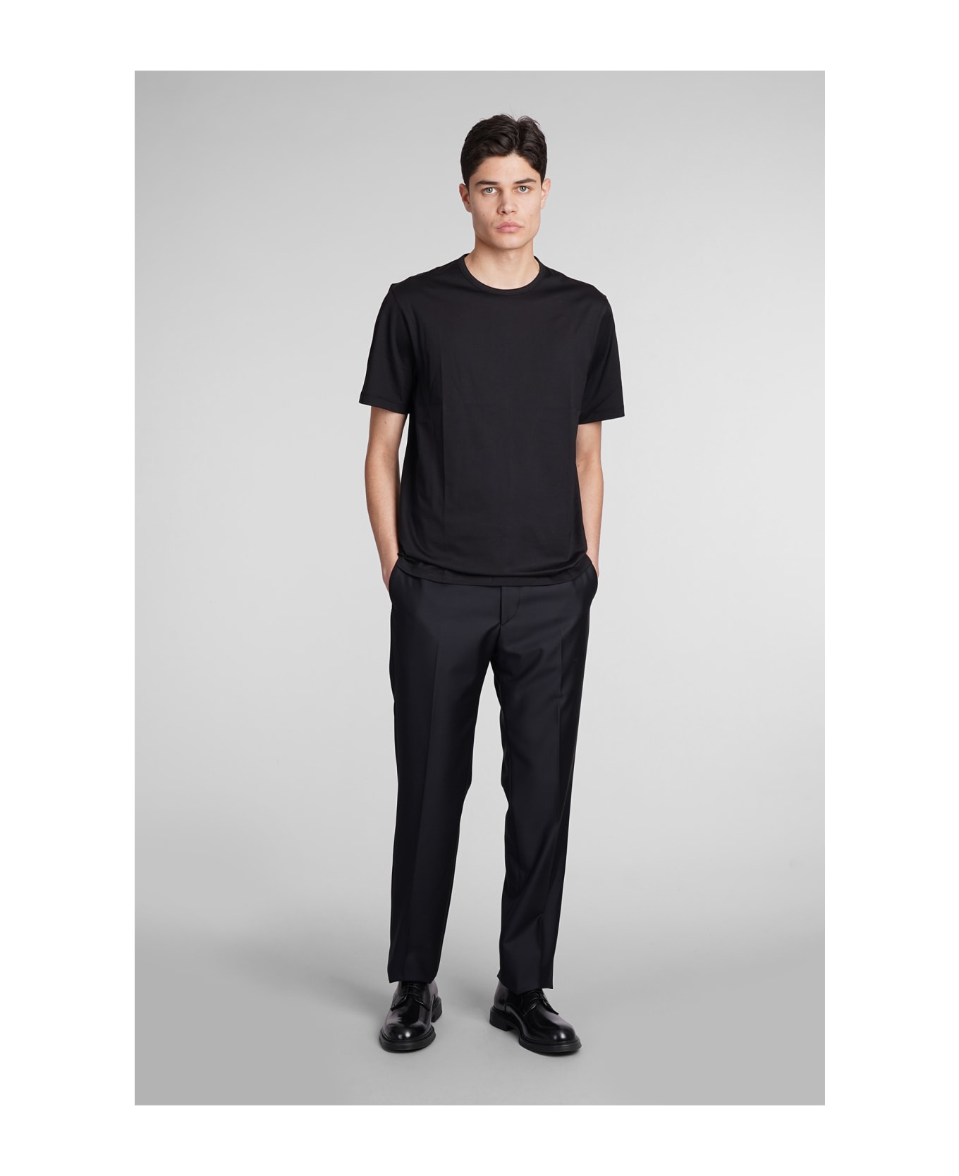 Theory T-shirt In Black Cotton - black