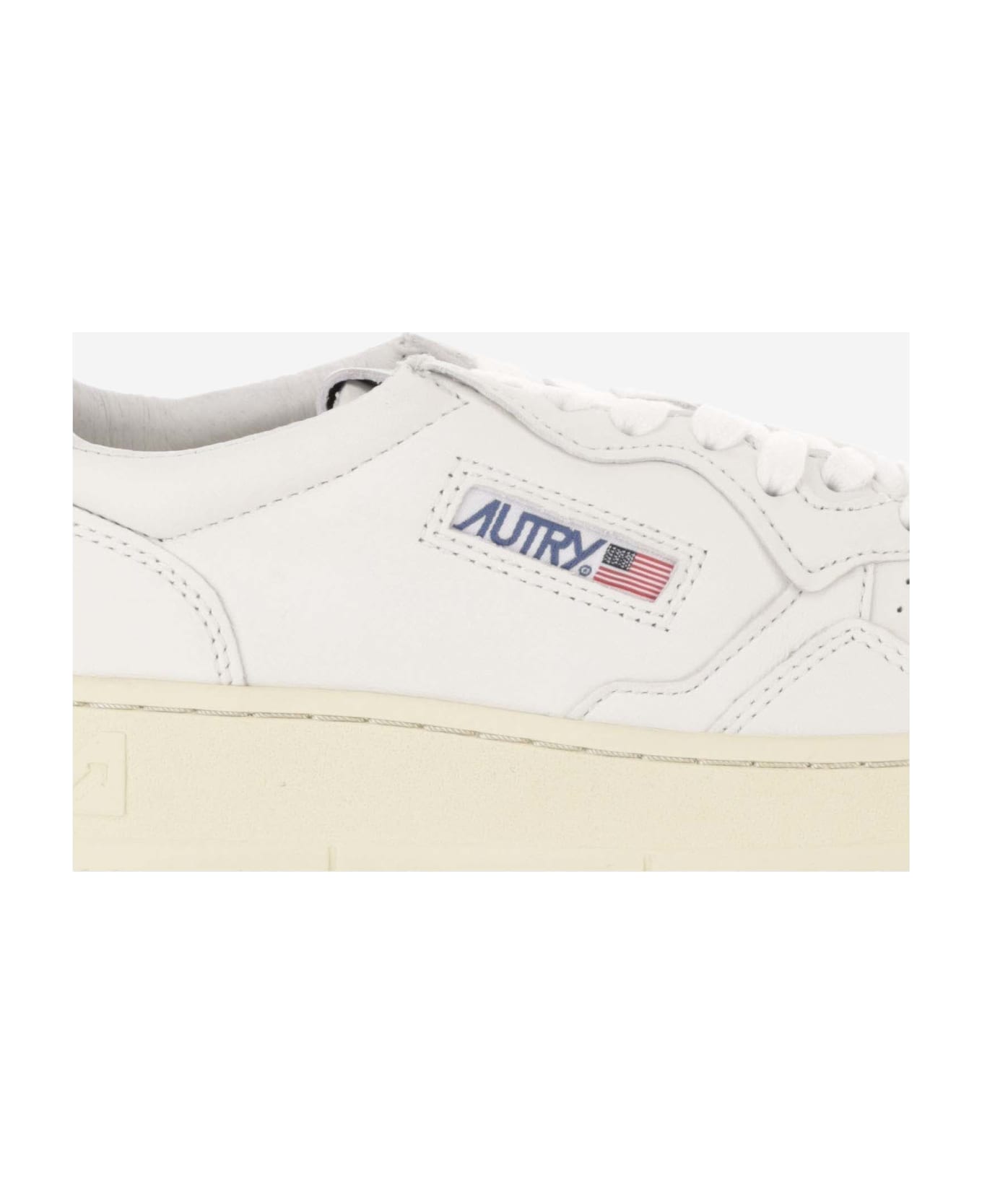 Autry Medalist Low Sneakers - White