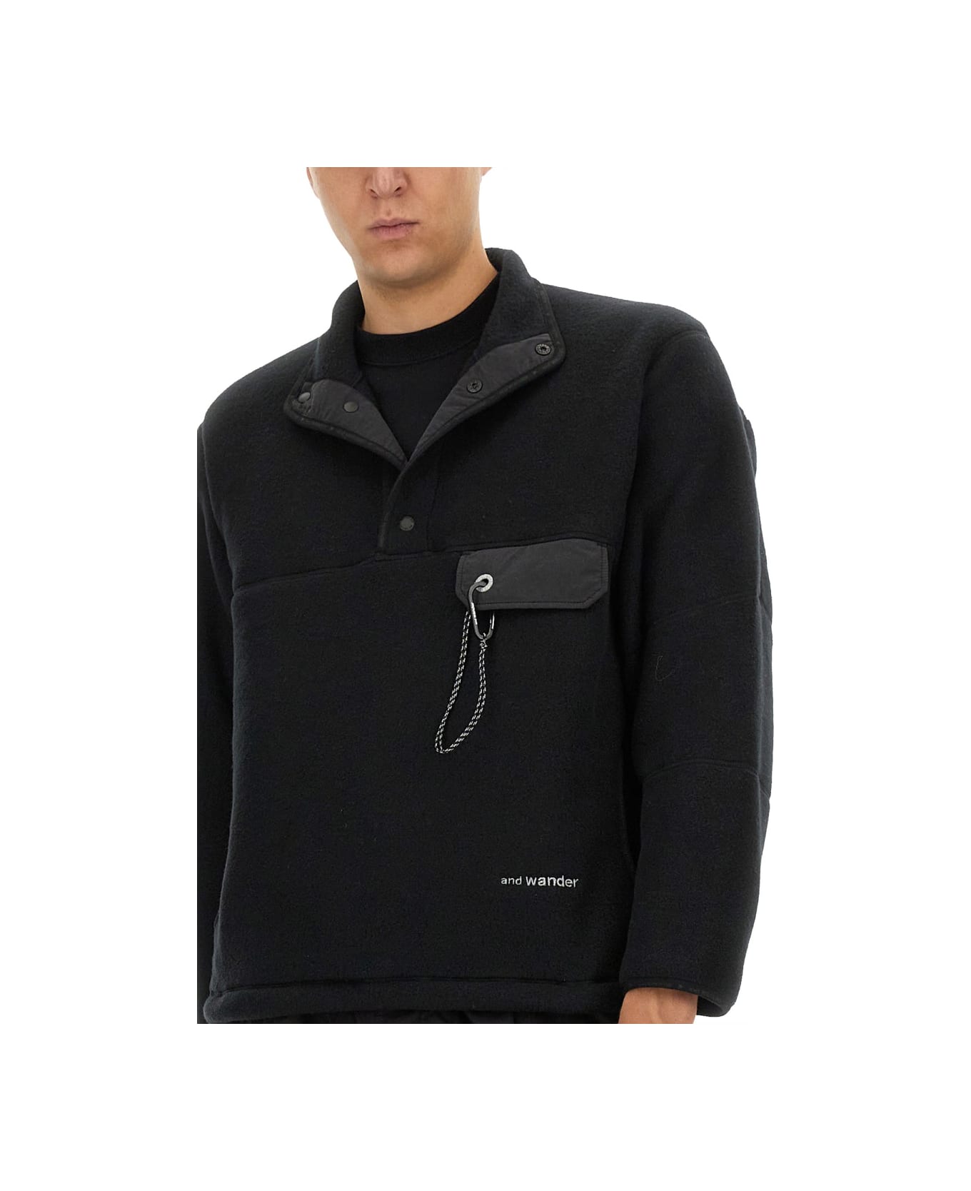 And Wander Fleece Pullover - BLACK