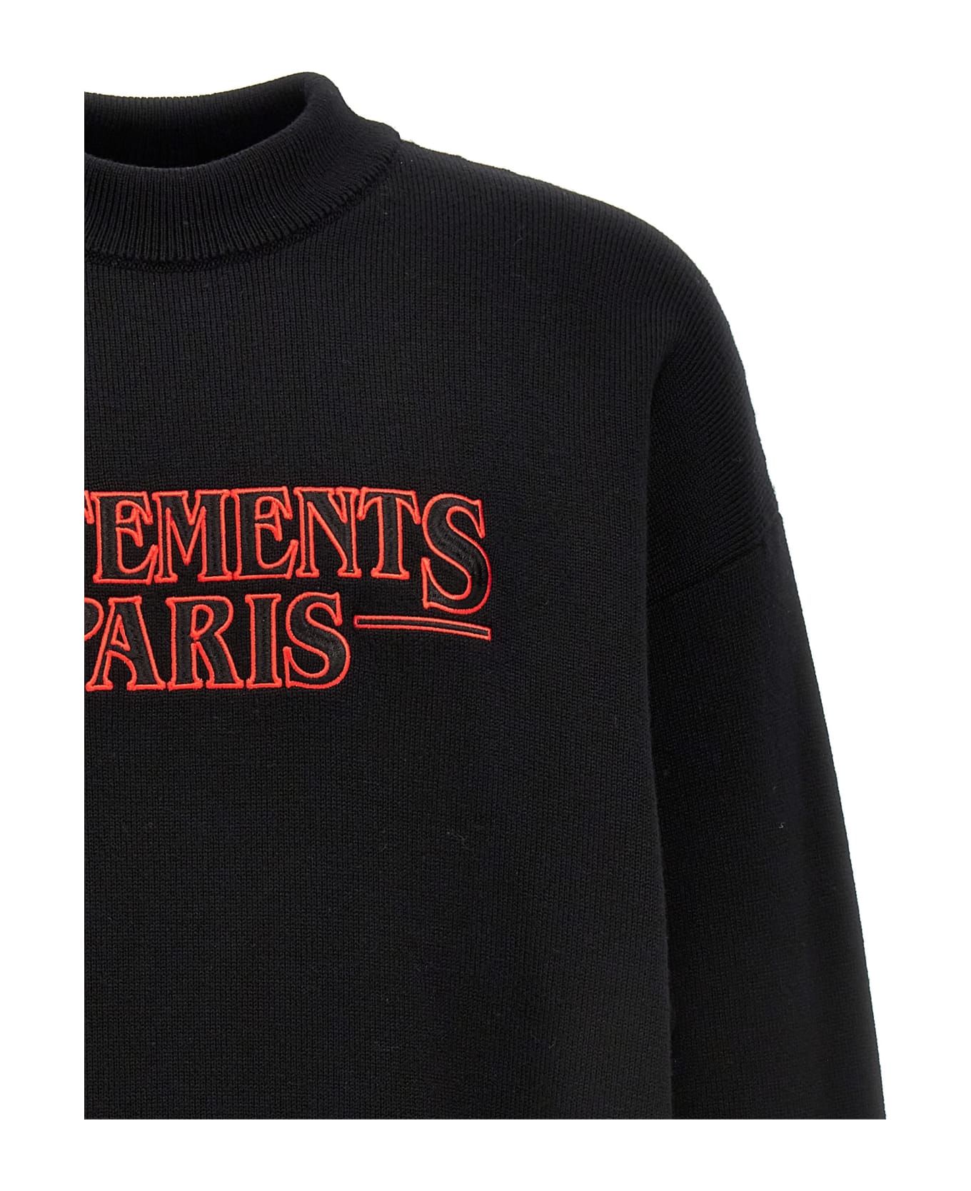VETEMENTS Paris Sweater - Black   フリース