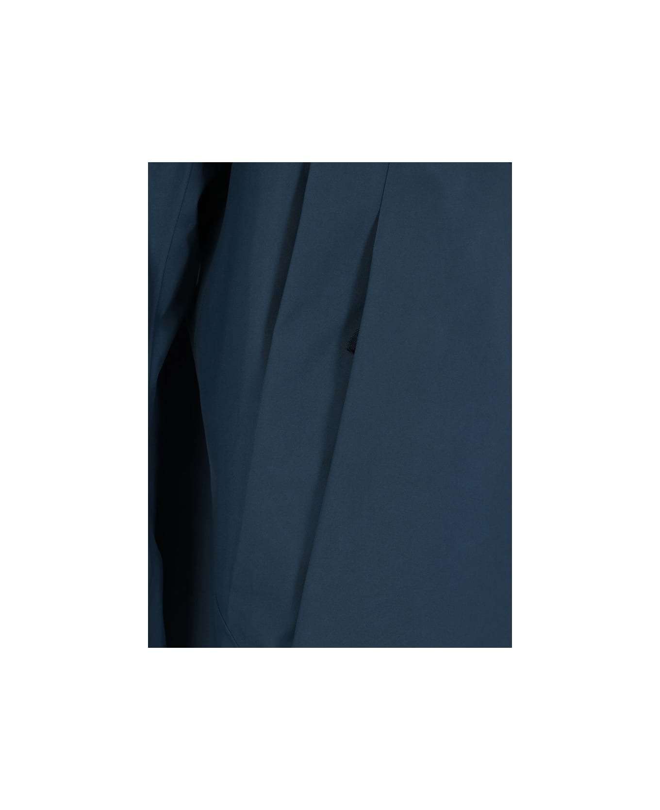 Arc
teryx Veilance Outerwear - BLUE