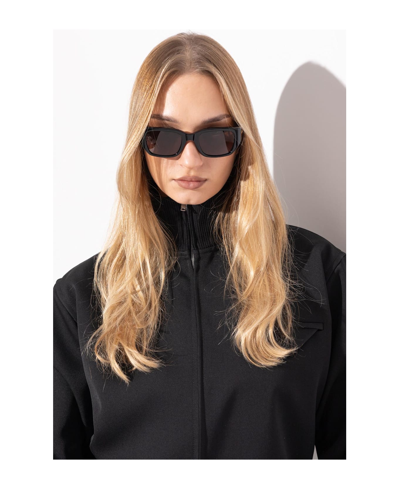 Bottega Veneta Sunglasses - BLACK