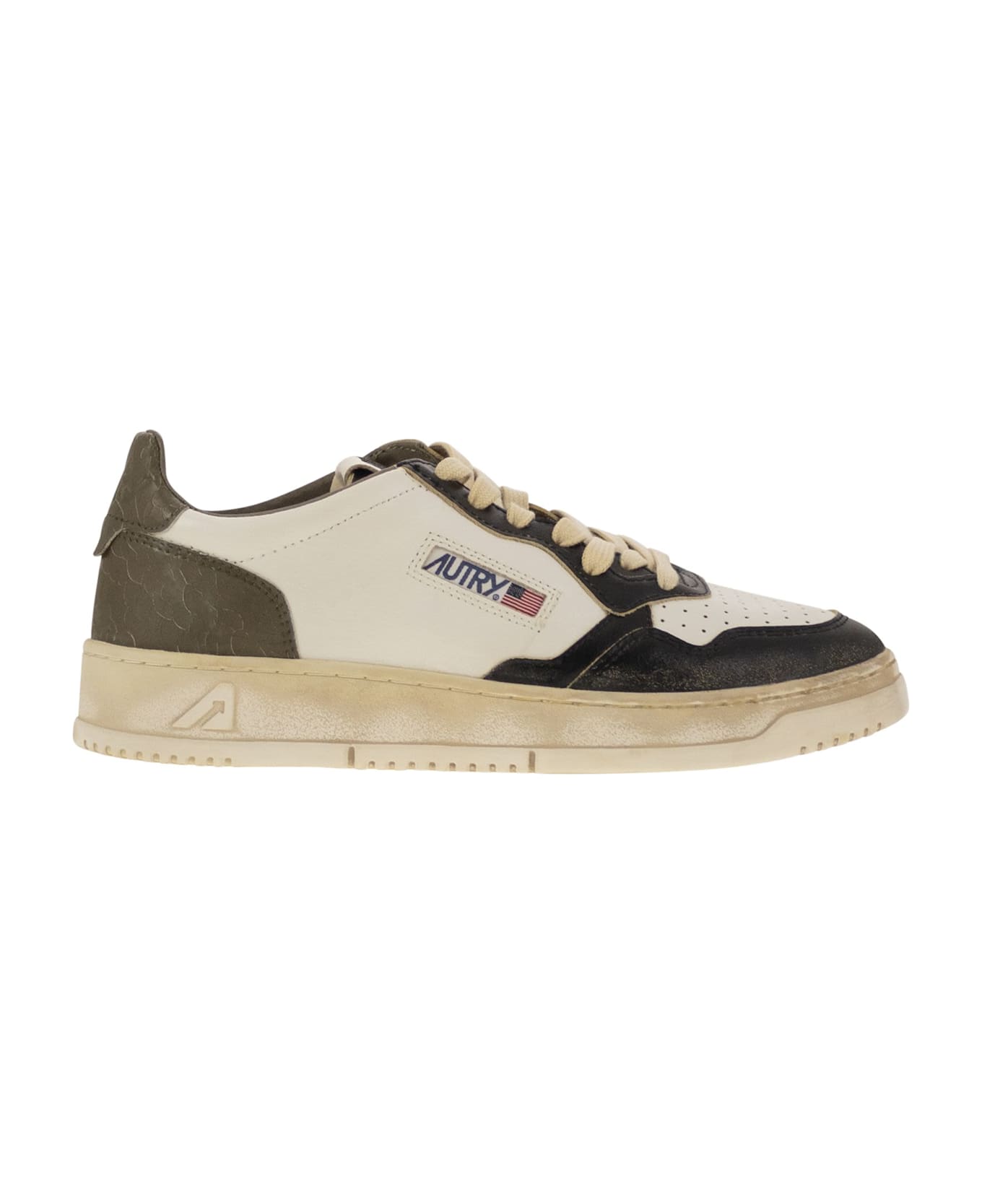 Autry Medalist - Super Vintage Trainers - White/black