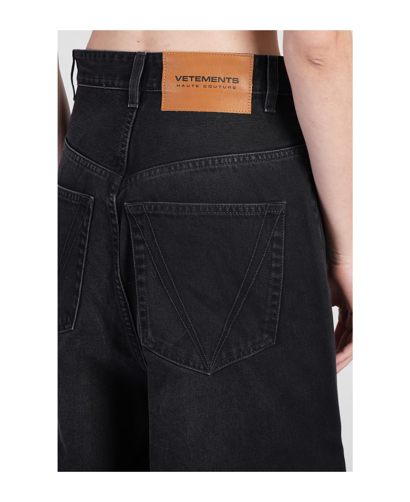 VETEMENTS Jeans In Black Denim - black