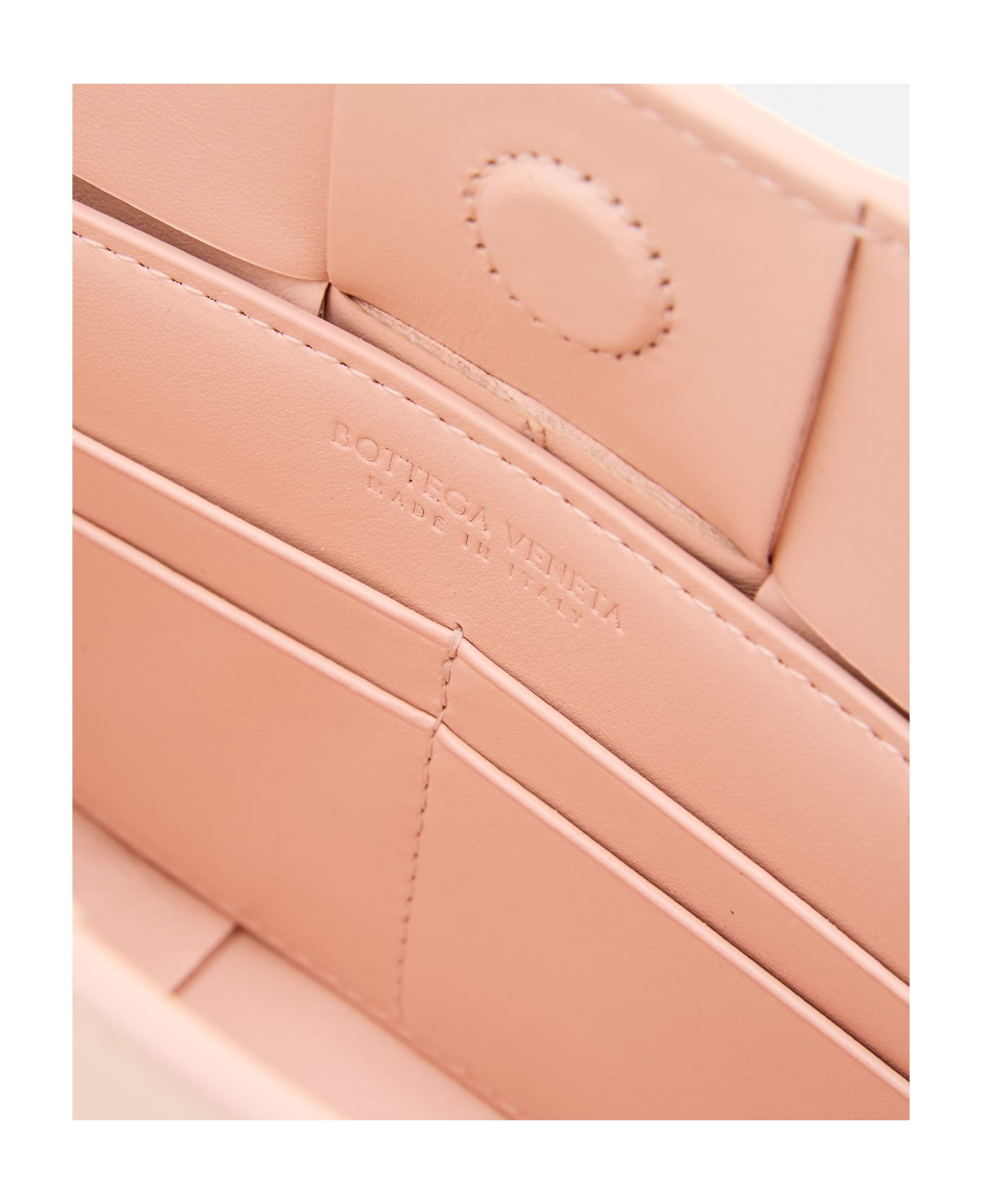 Bottega Veneta Cassette Pouch W/ Strap Leather Shoulder Bag - Pink ショルダーバッグ