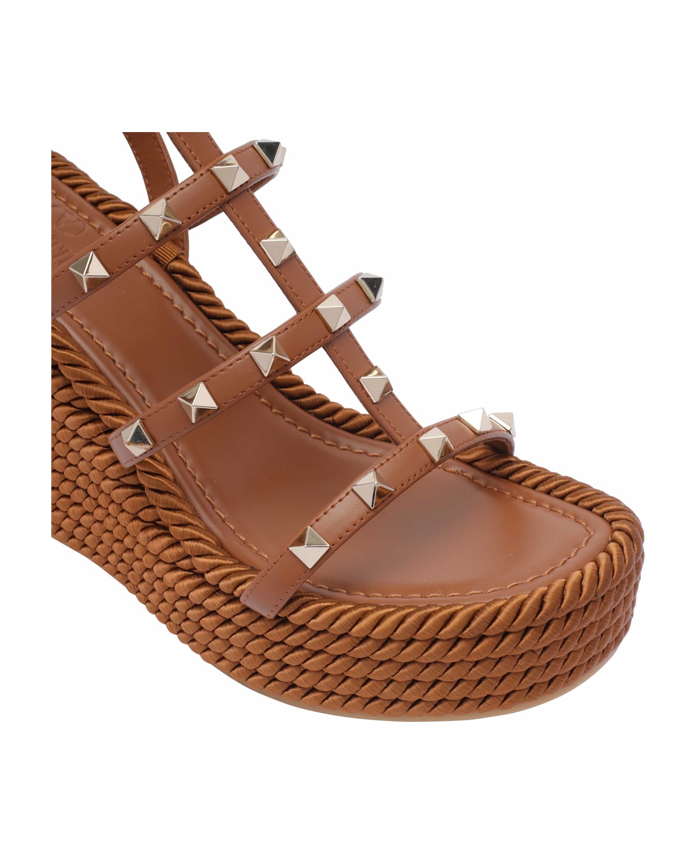 Valentino Garavani Rockstud Wedged Sandals - Brown