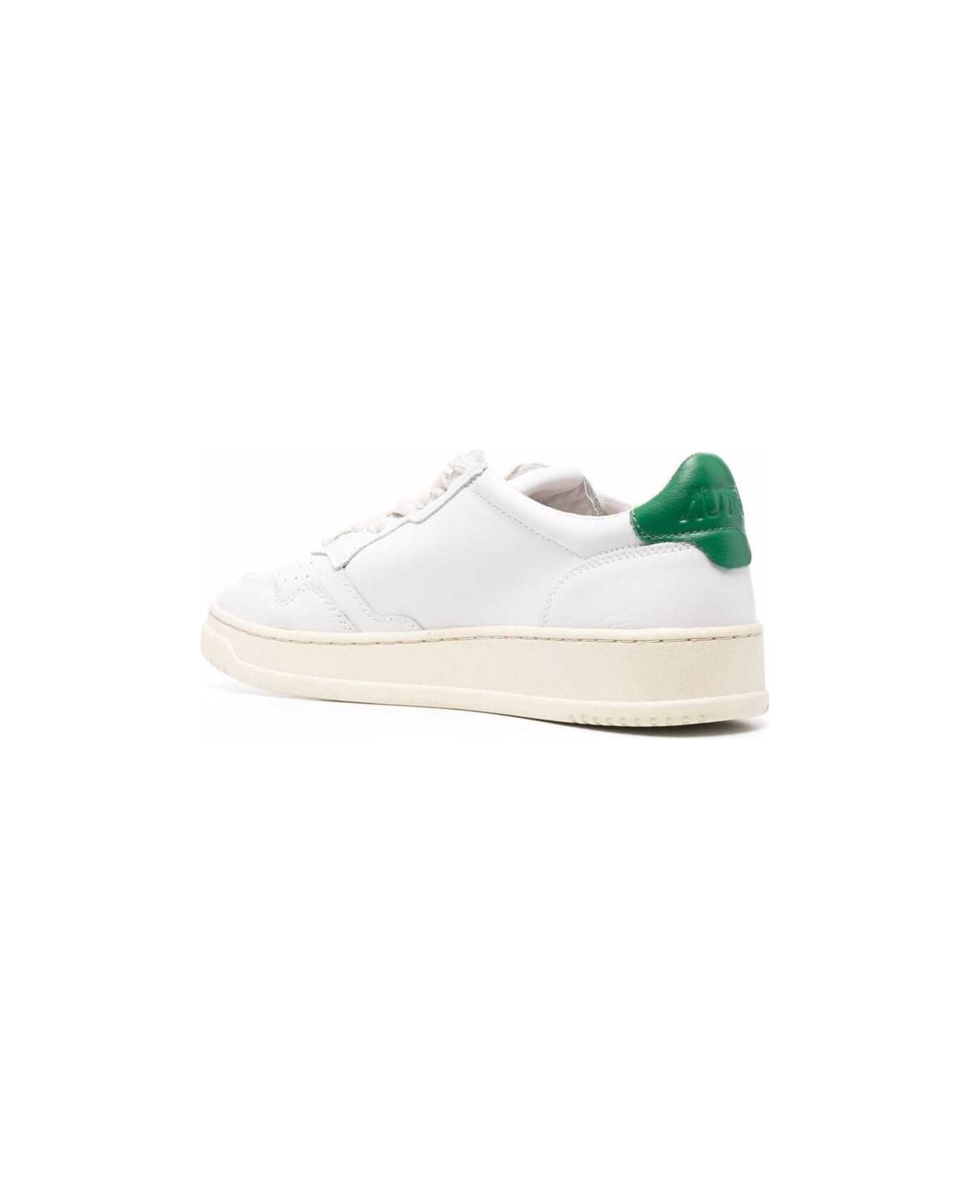 Autry 'medalist Low' White Sneakers With Contrasting Heel Tab In Leather Man - White