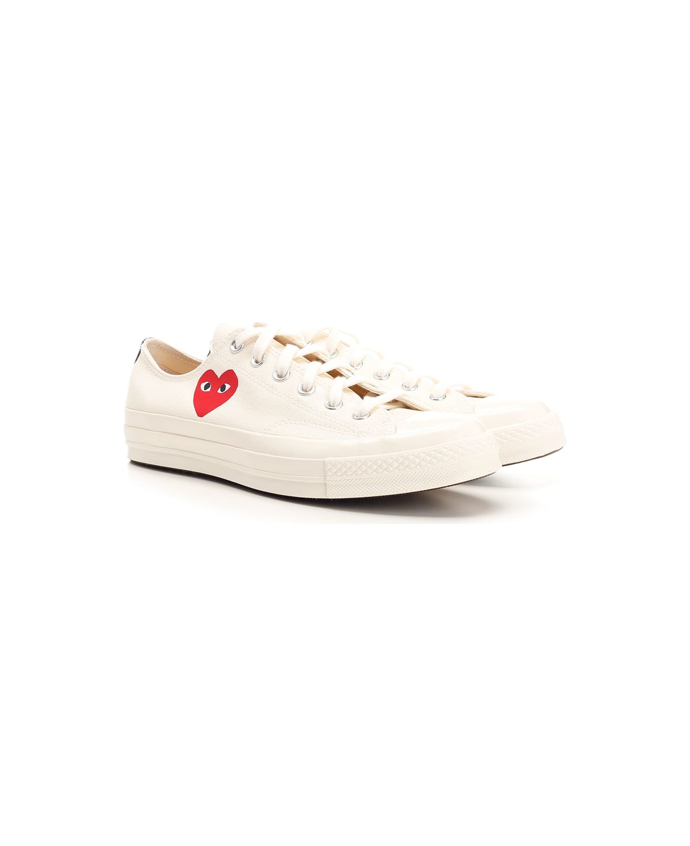 Comme des Garçons Play Converse 
chuck Taylor All Star
 - White
