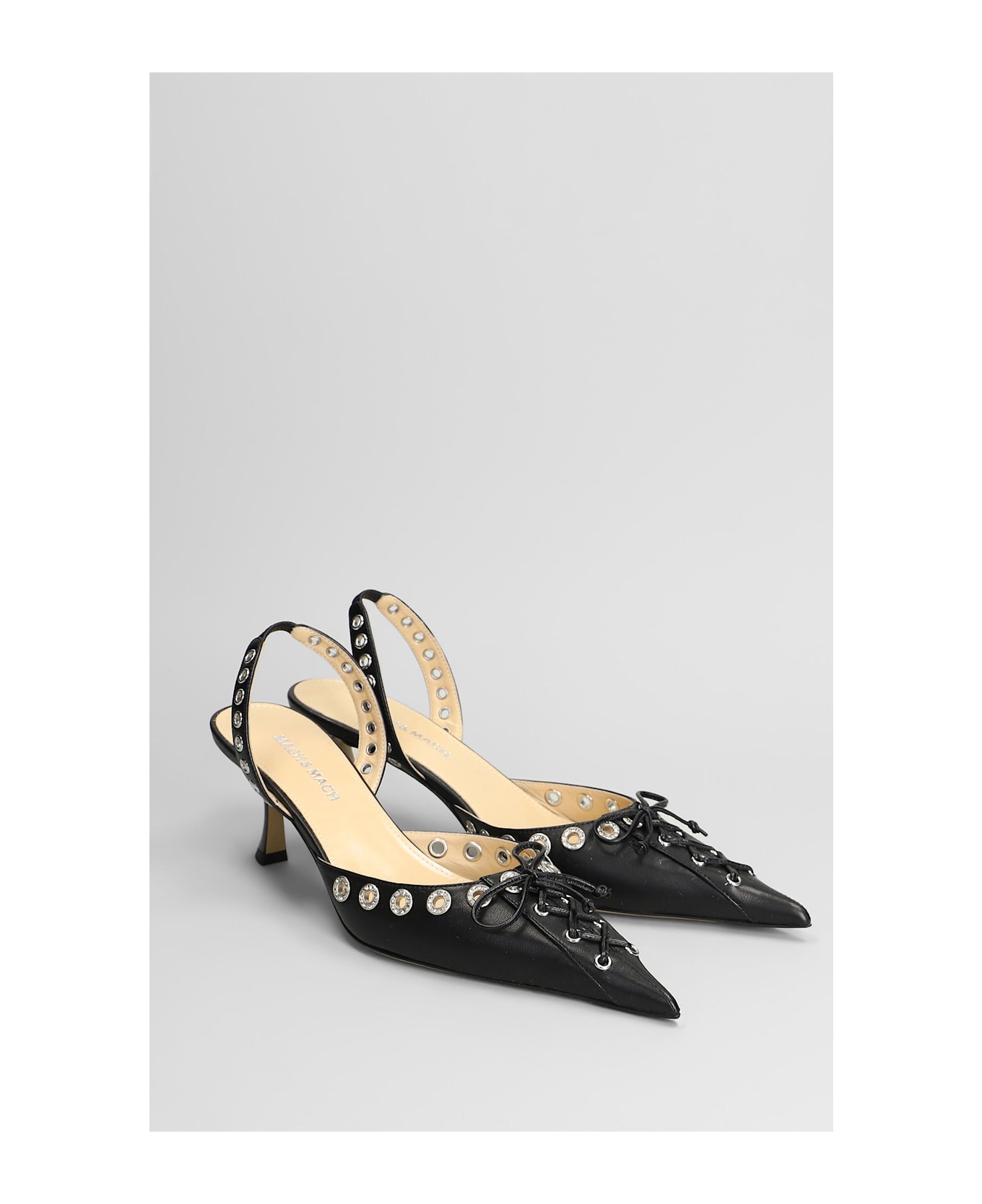 Mach 
Mach Pumps In Black Leather - black