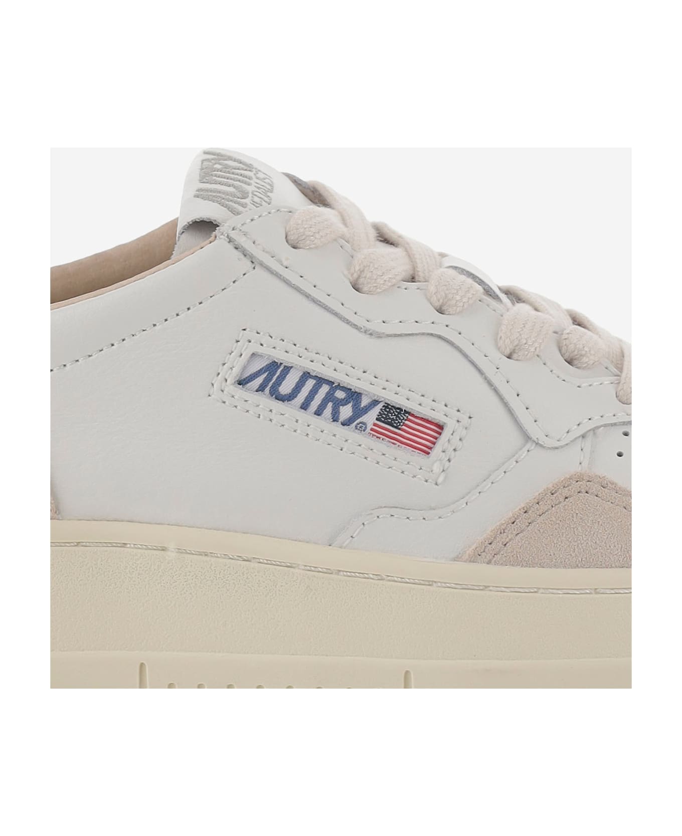 Autry Low Medalist Sneakers - White