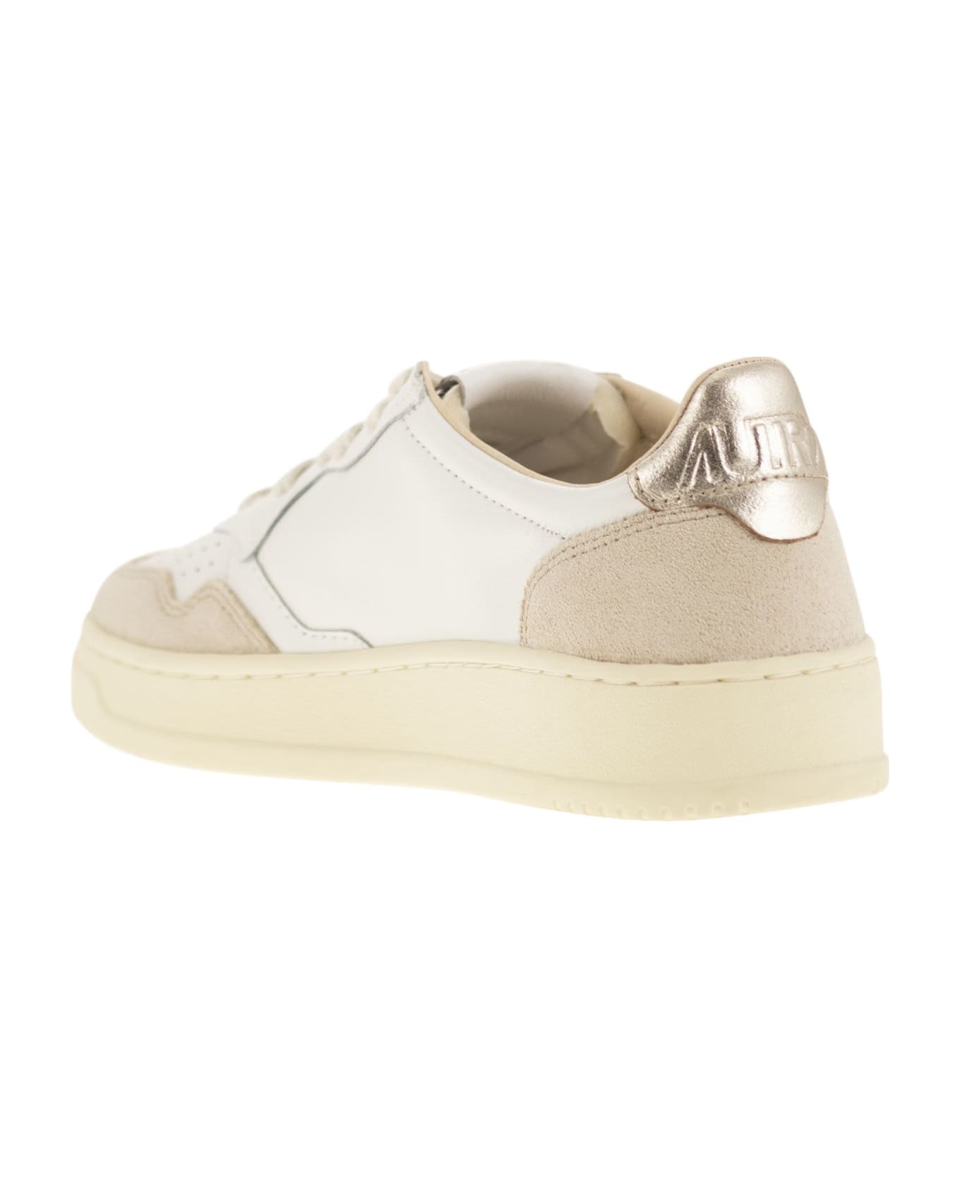 Autry Medalist Low Sneakers - White