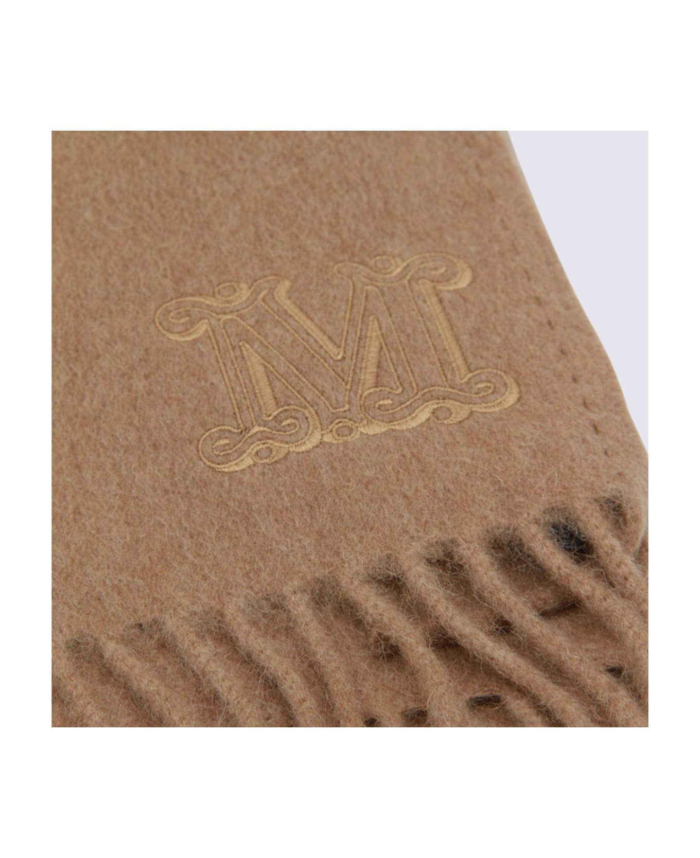 Max Mara Camel Wool Scarves - Camel