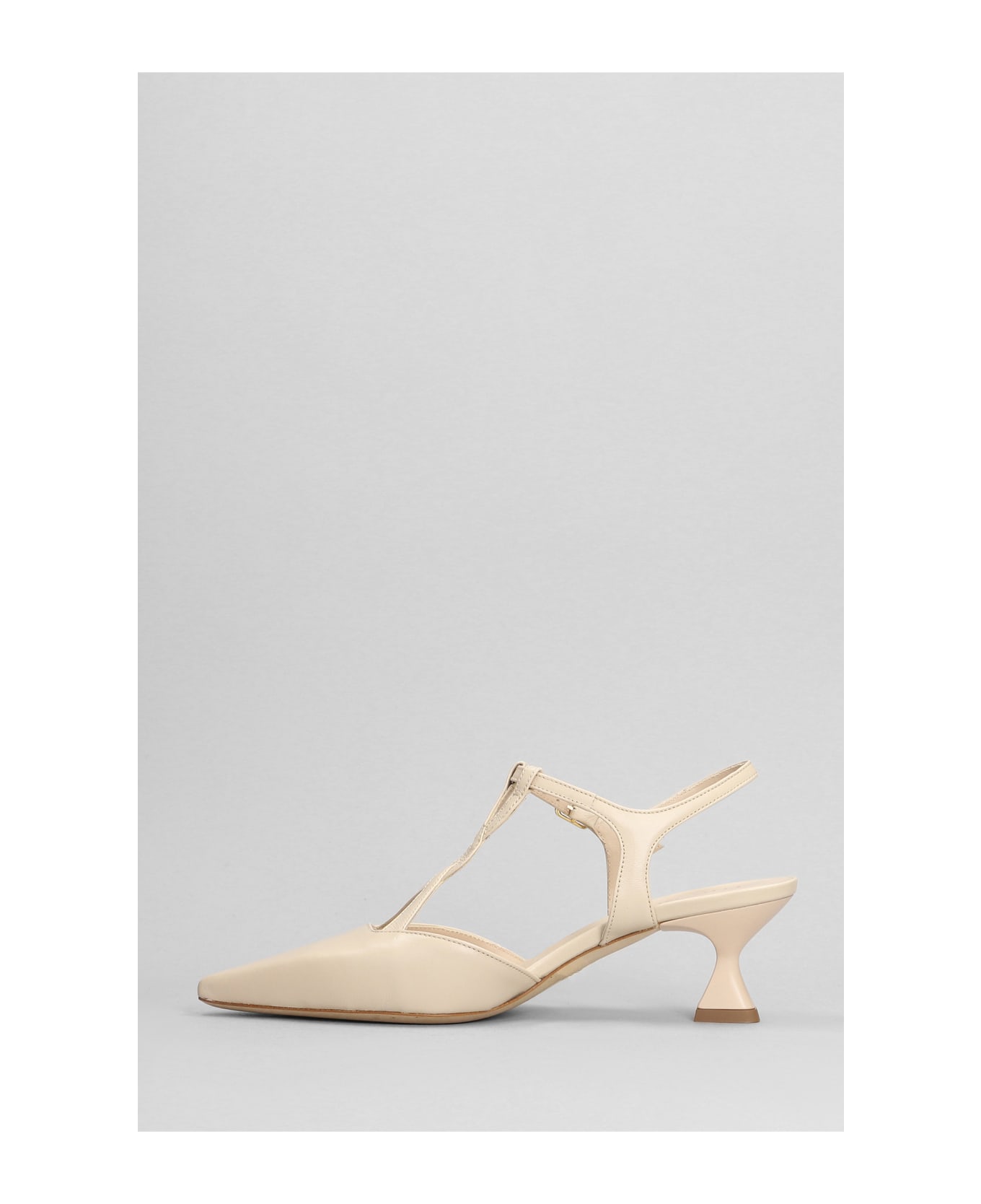 The Seller Pumps In Beige Leather - beige