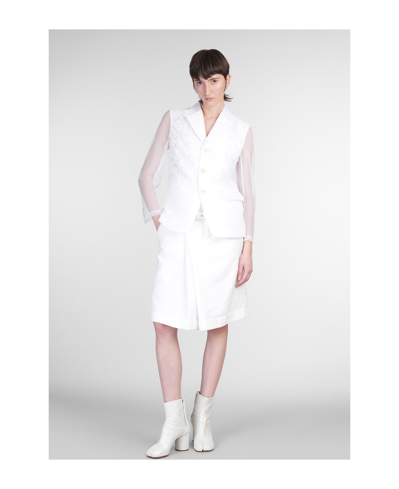 Comme des Garçons Shorts In White Polyester - white