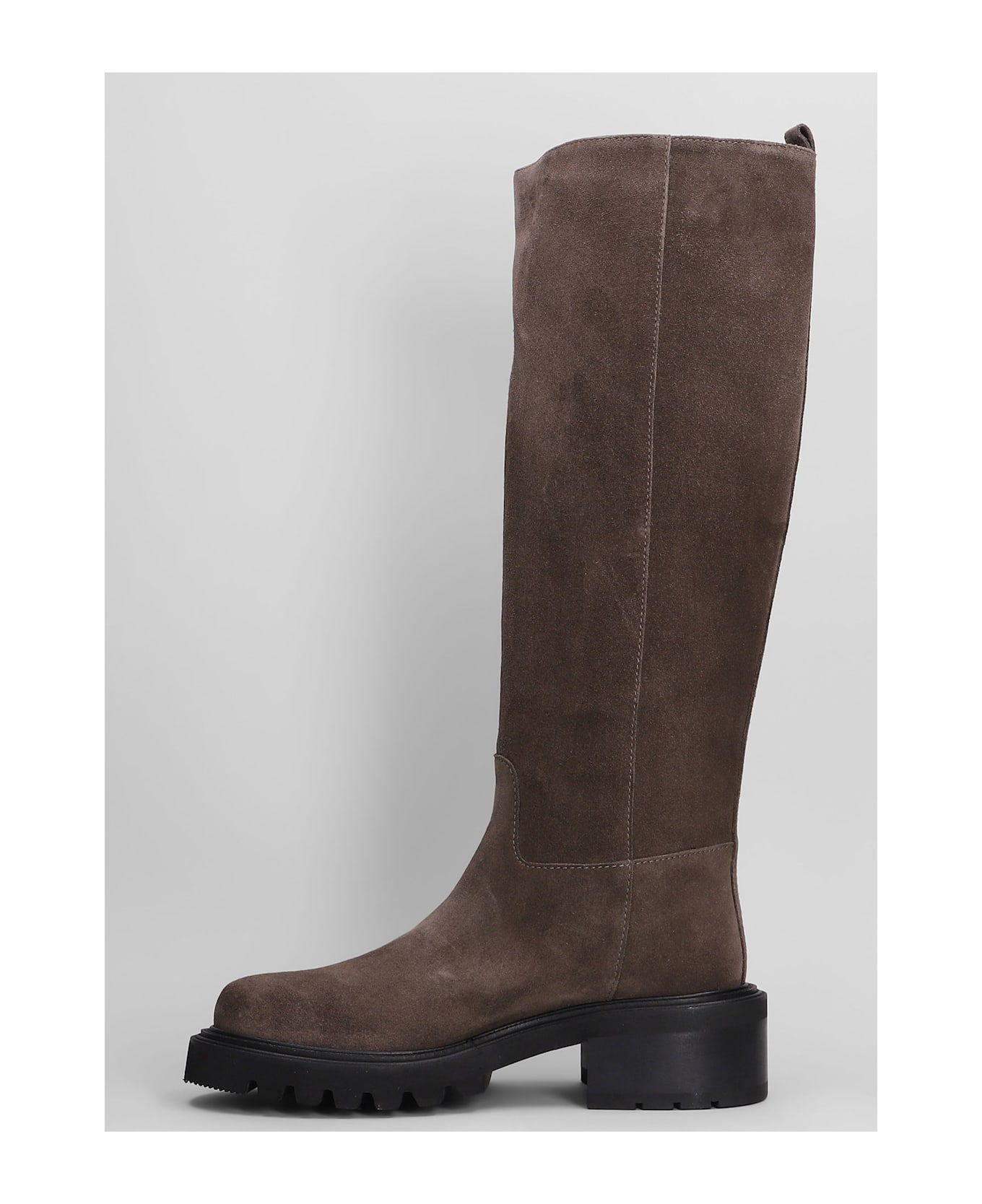 Via Roma 15 Low Heels Boots In Brown Suede - brown