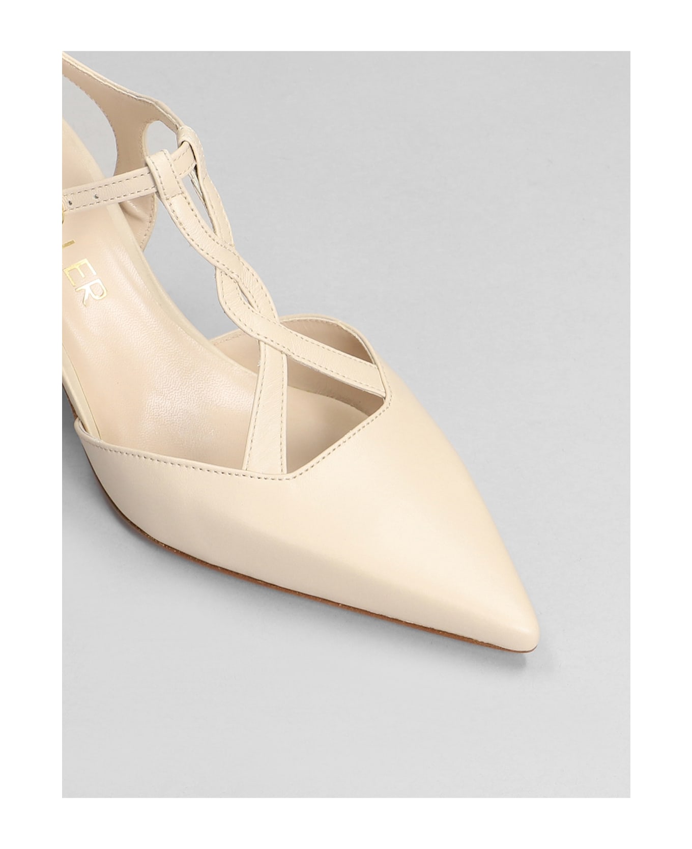 The Seller Pumps In Beige Leather - beige
