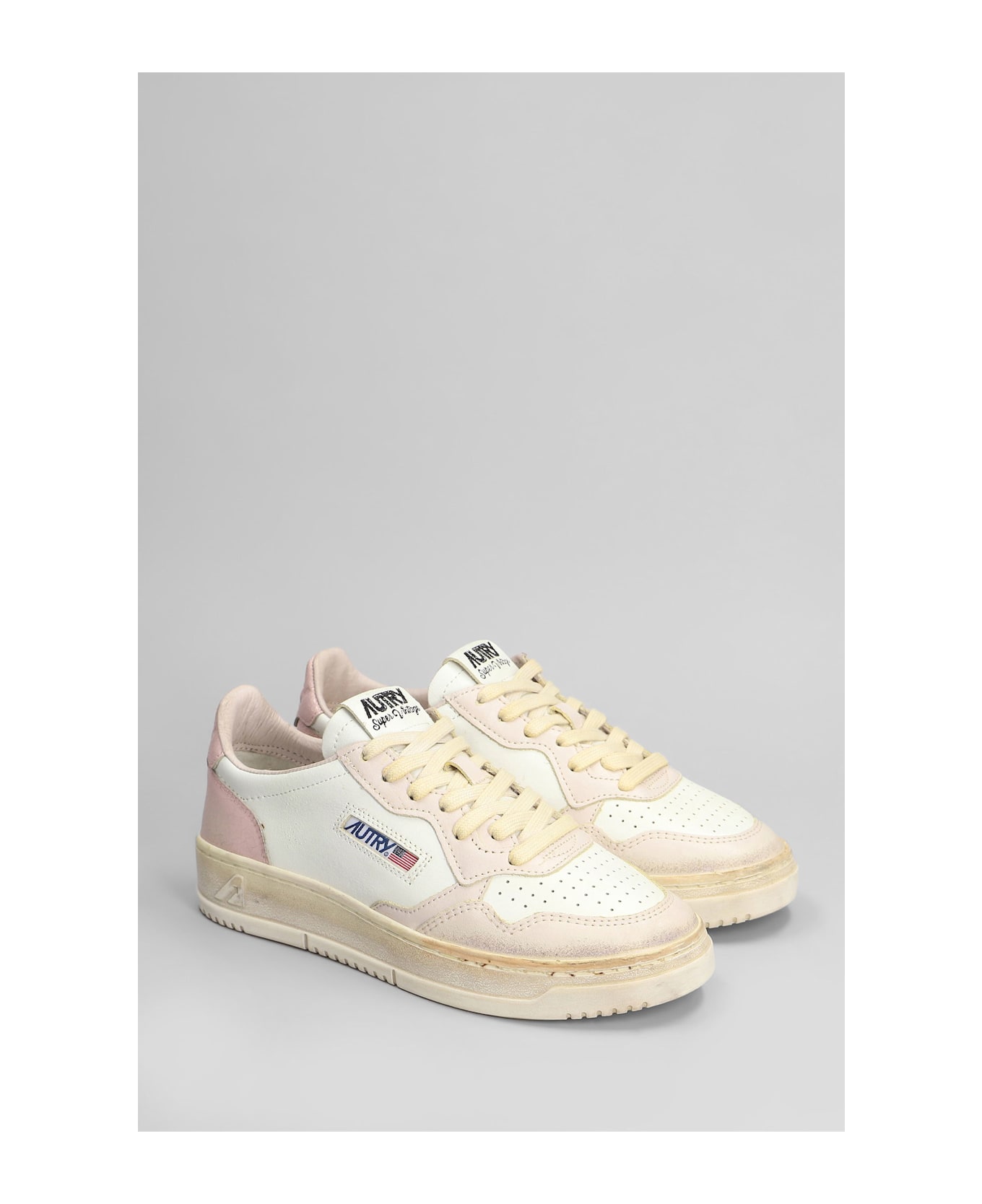Autry Sup Vint Low Sneakers In White Leather - white